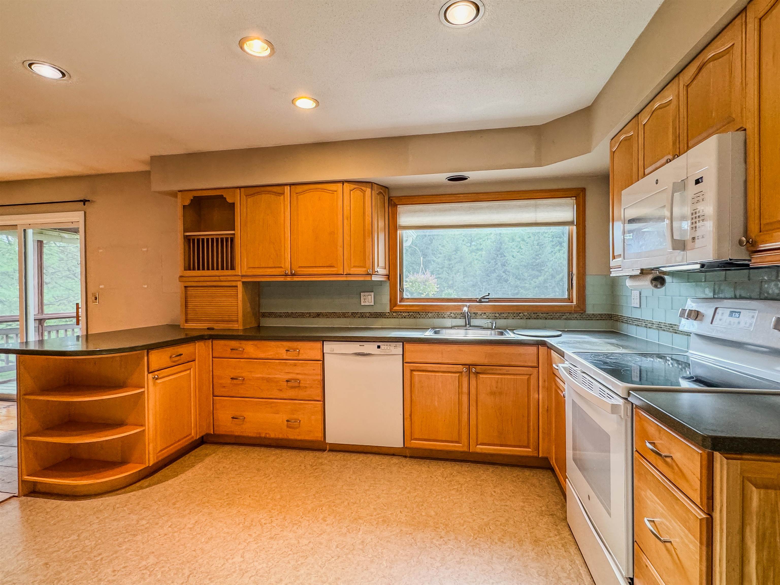 67 Valley Pass Property Photo 5