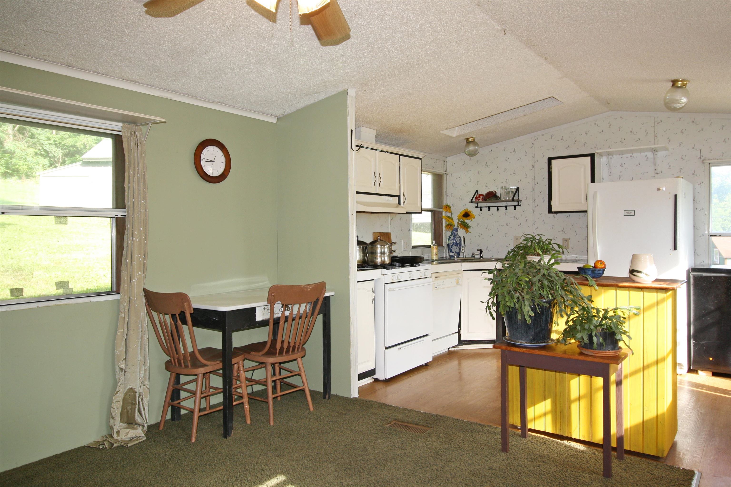 41 Maple Street Property Photo 8
