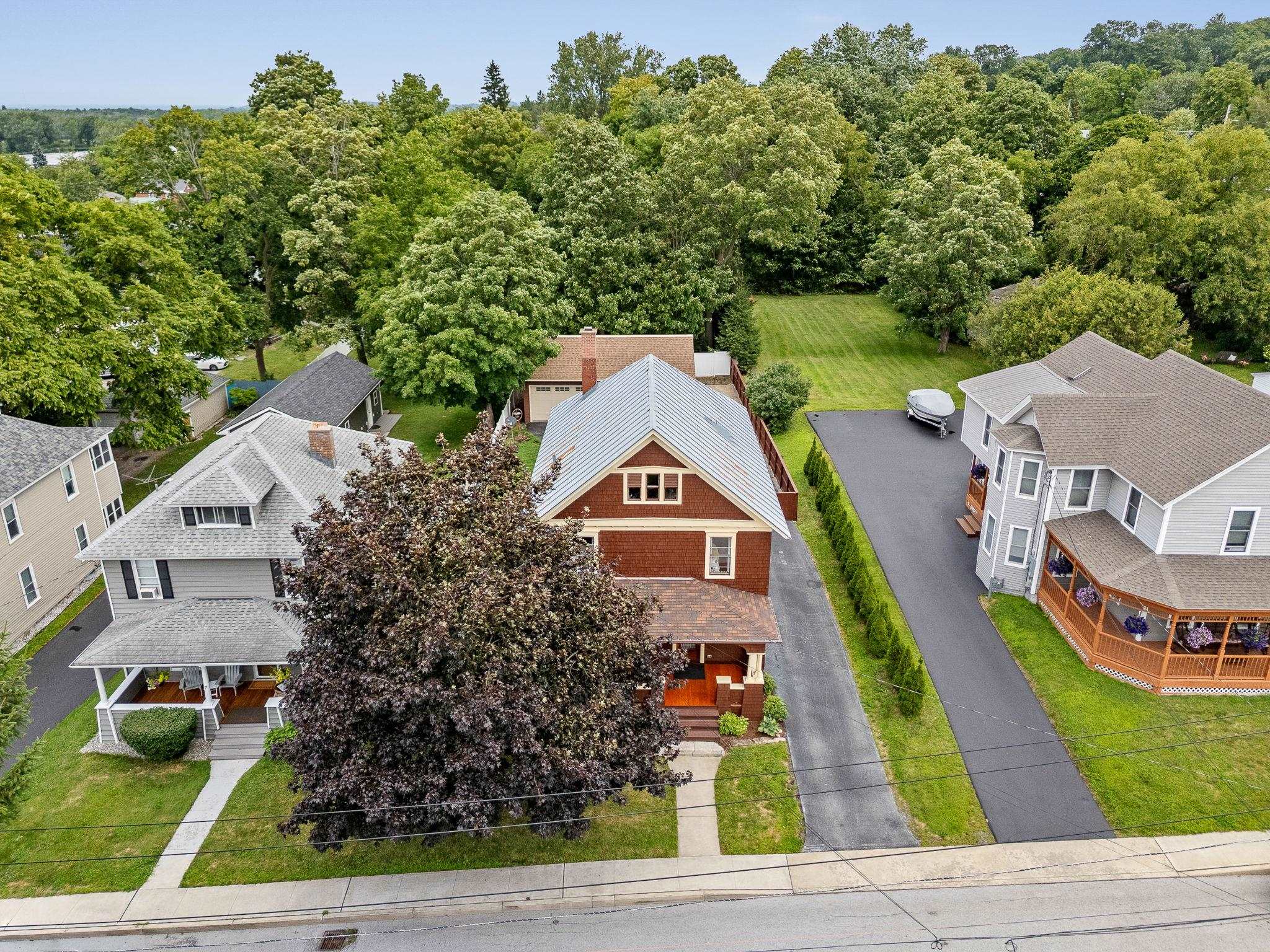 9 Brainerd Street Property Photo 4