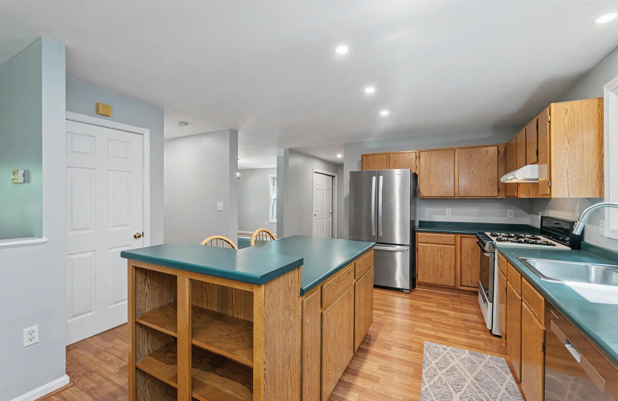 6 Mosher Drive Property Photo 20