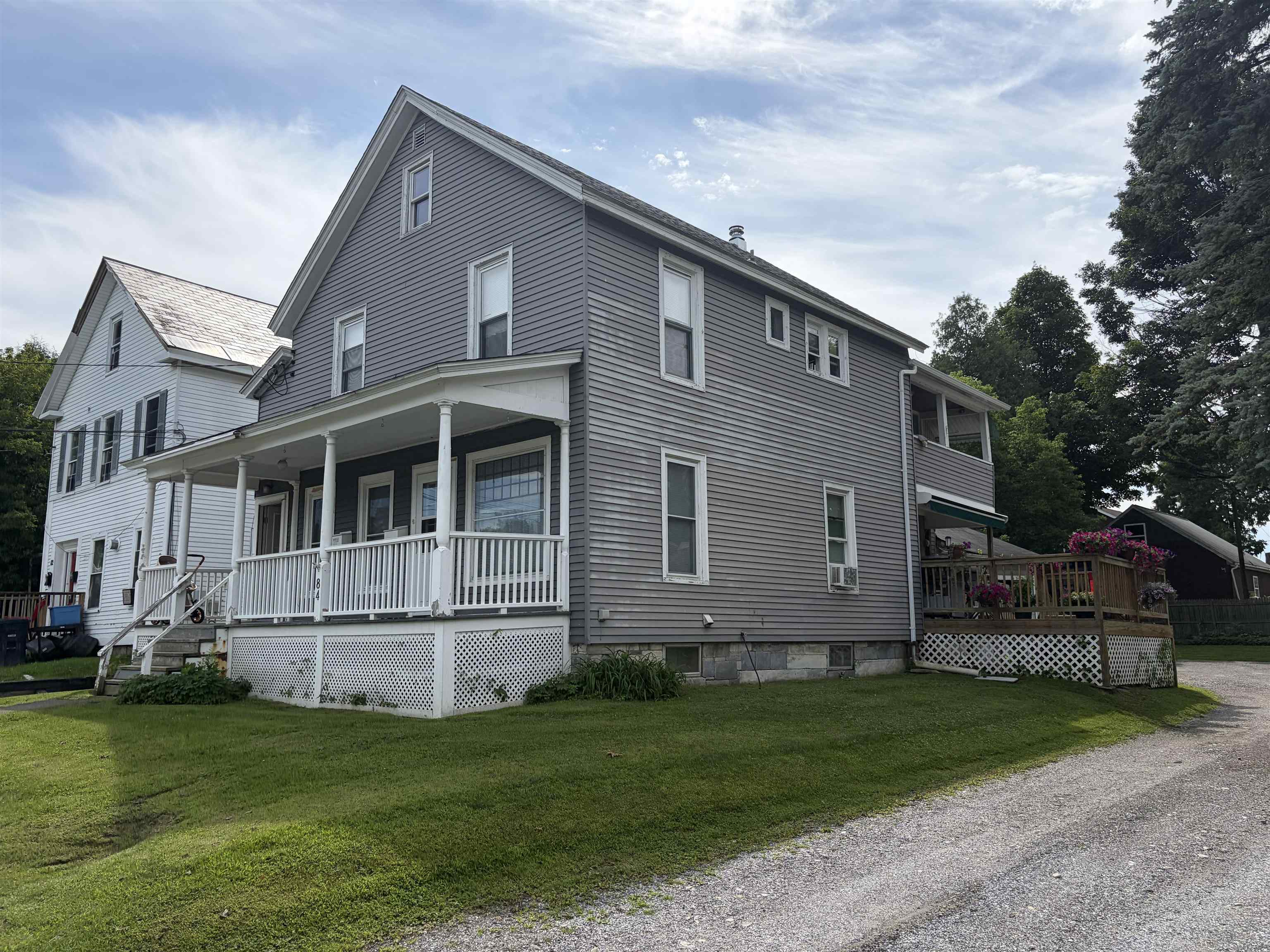 84 Crescent Street Property Photo 1