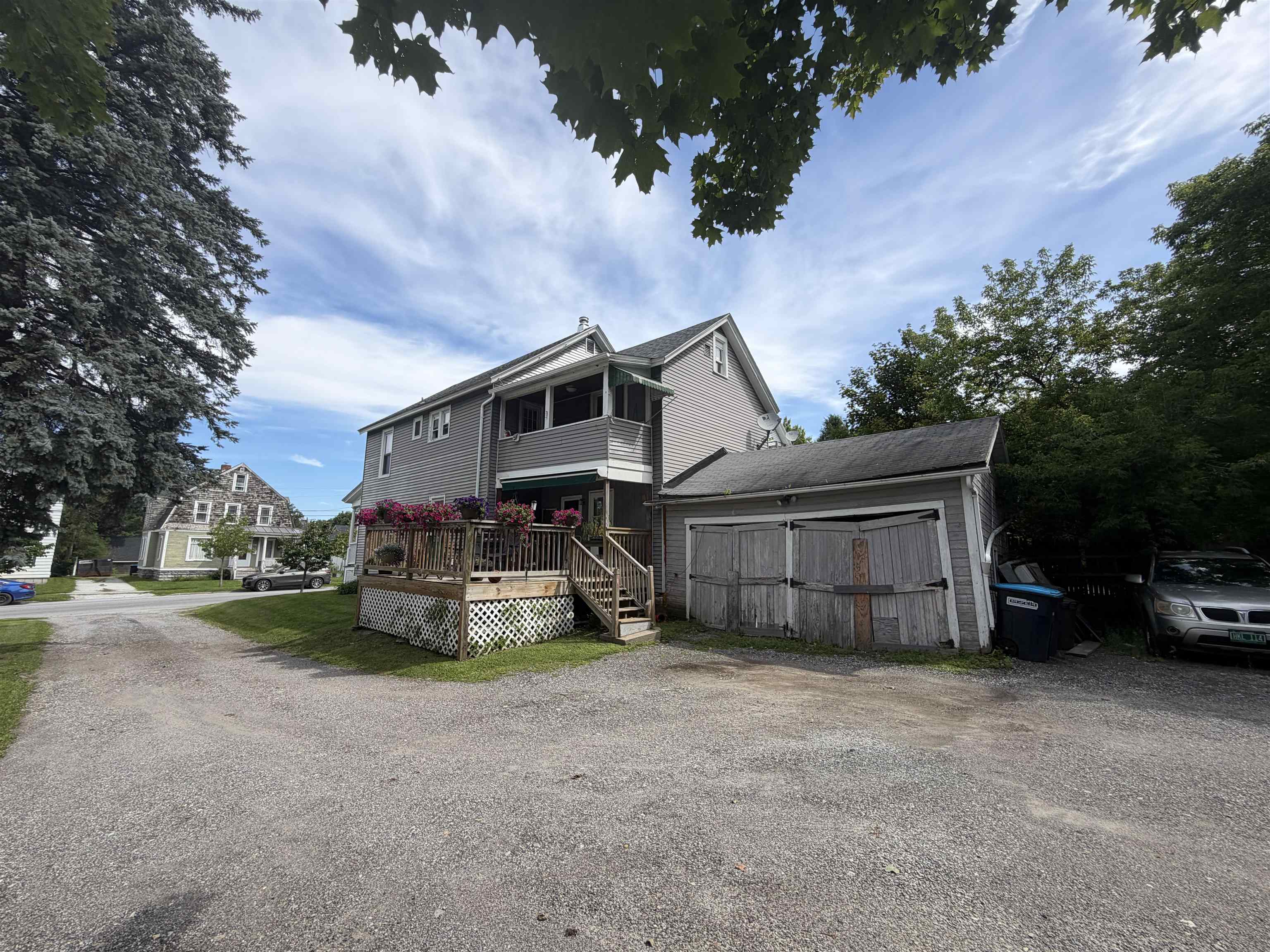 84 Crescent Street Property Photo 3