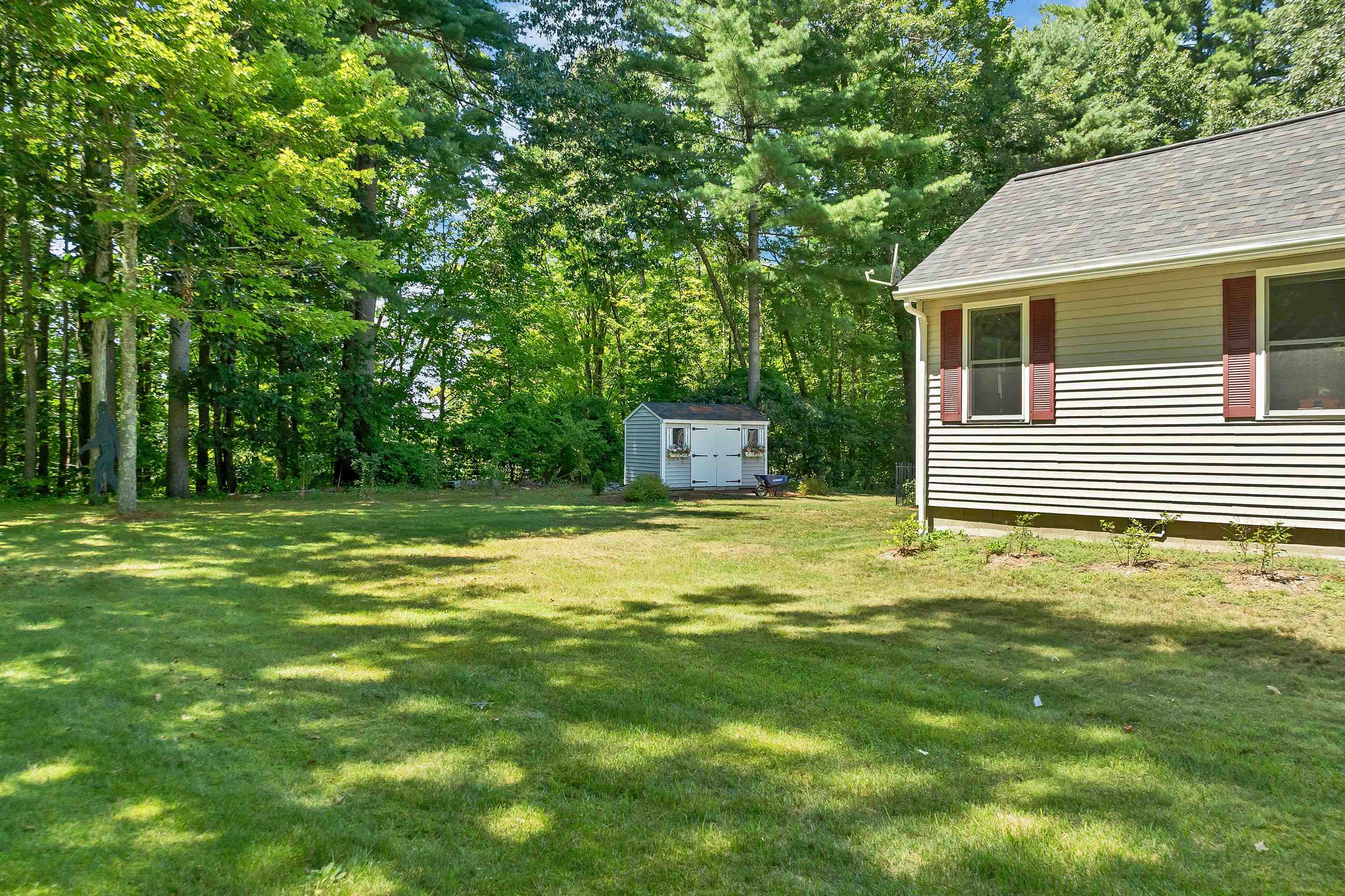 6 Putney Avenue Property Photo 4