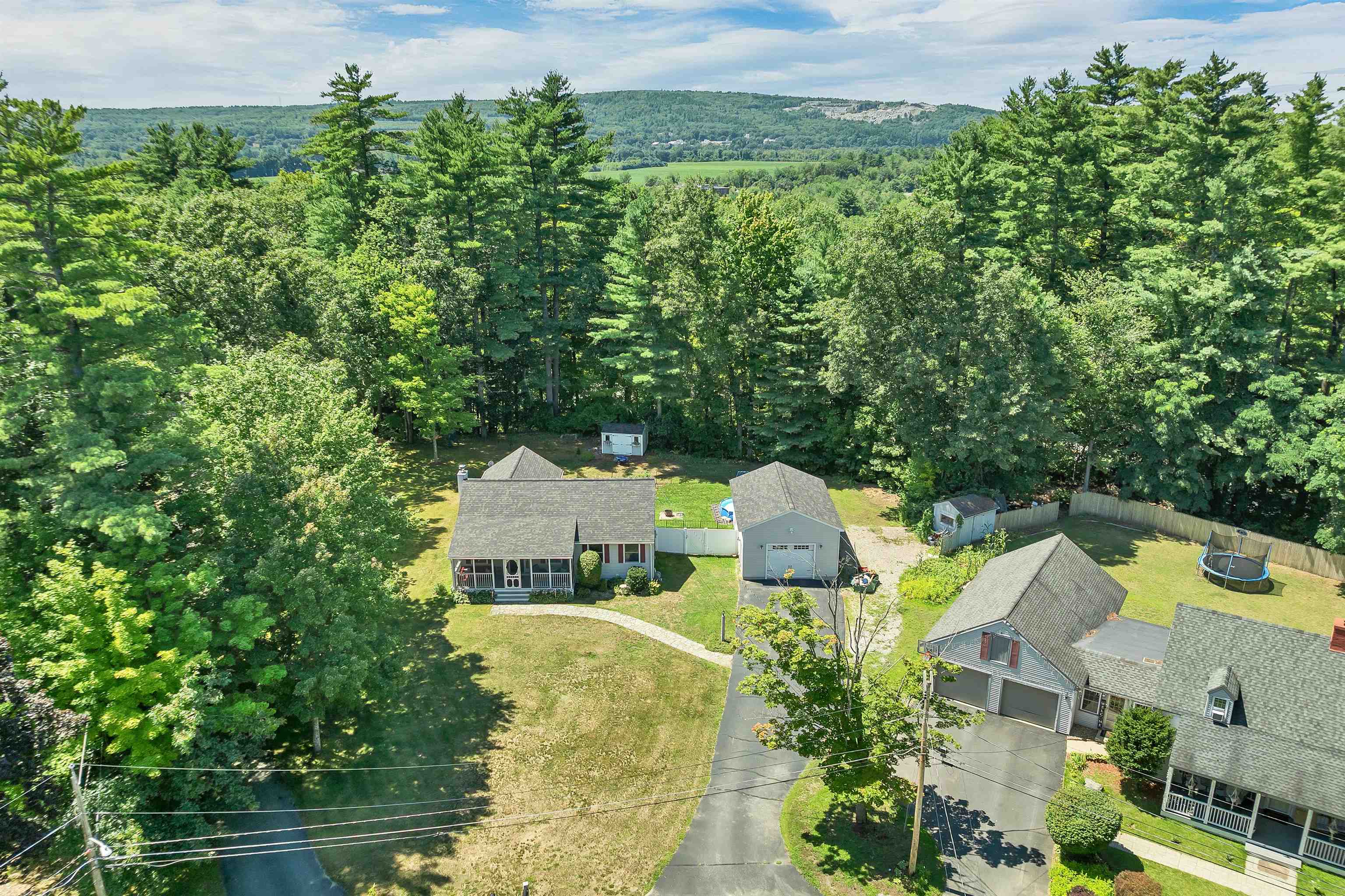 6 Putney Avenue Property Photo 10