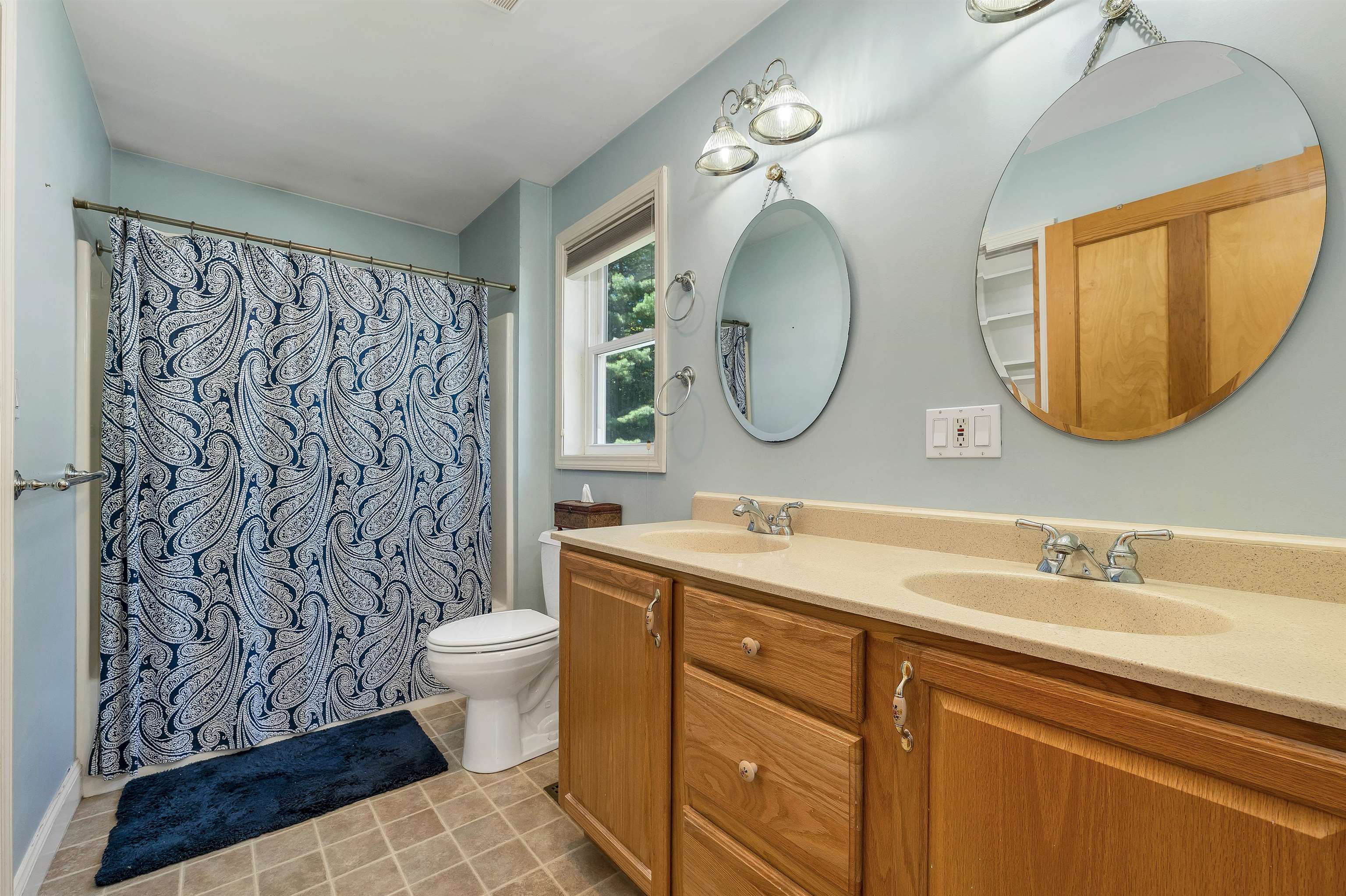 6 Putney Avenue Property Photo 45