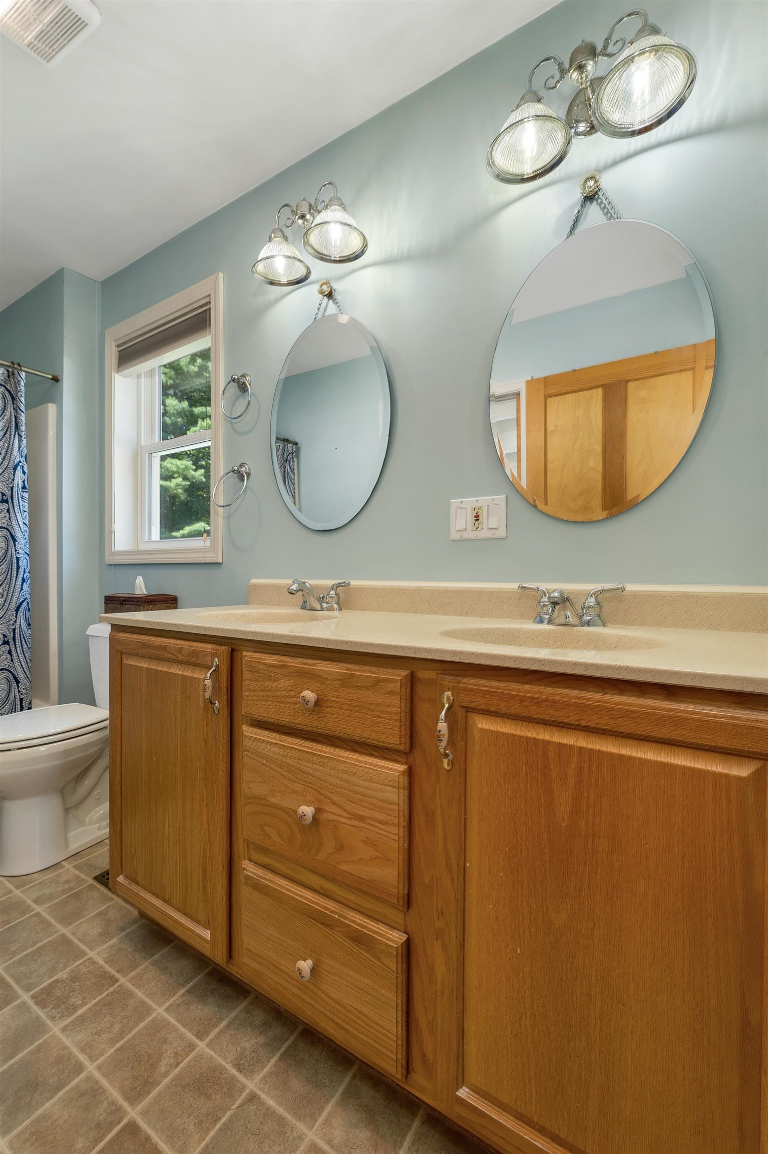 6 Putney Avenue Property Photo 46