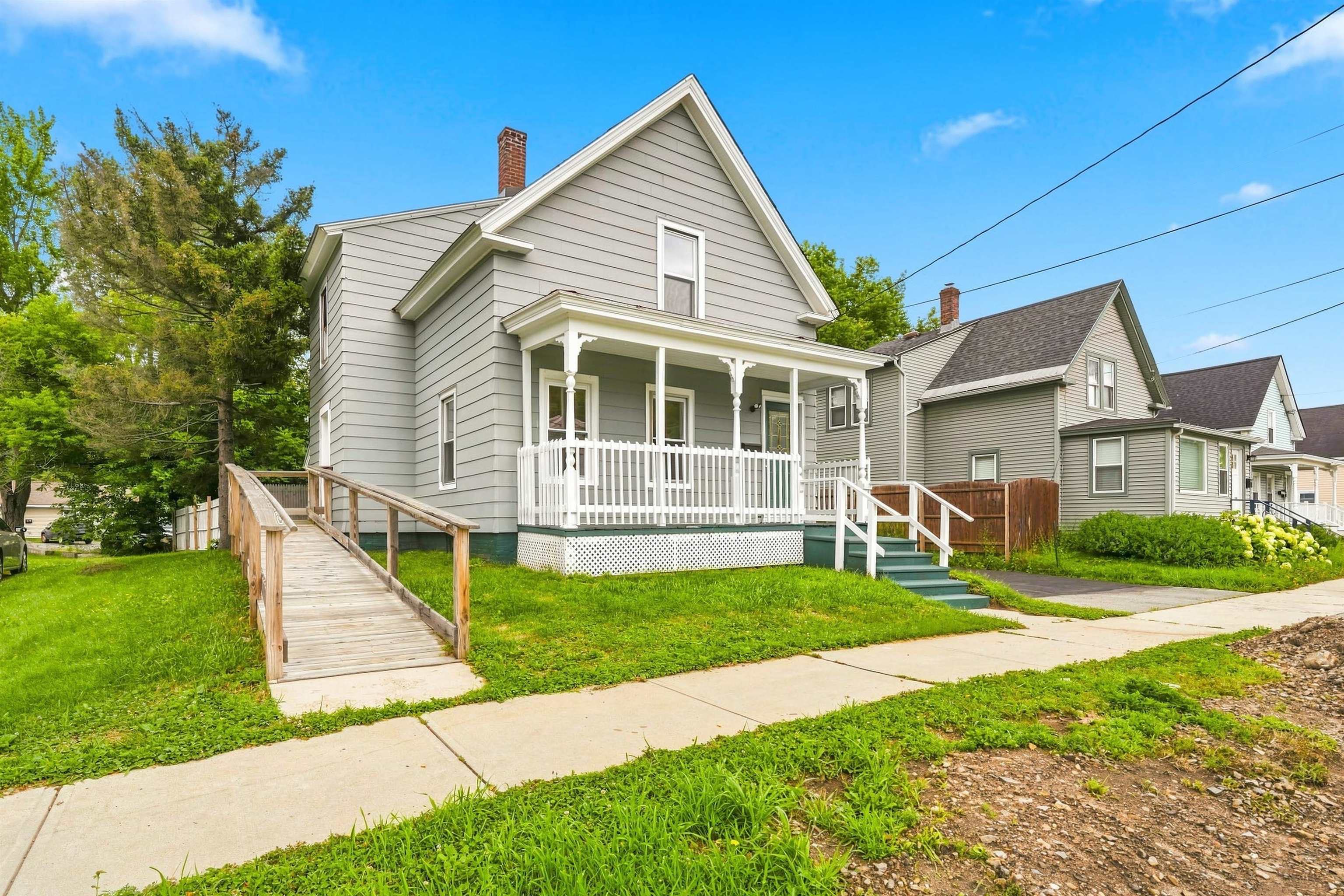 128 Marlboro Street Property Photo 4
