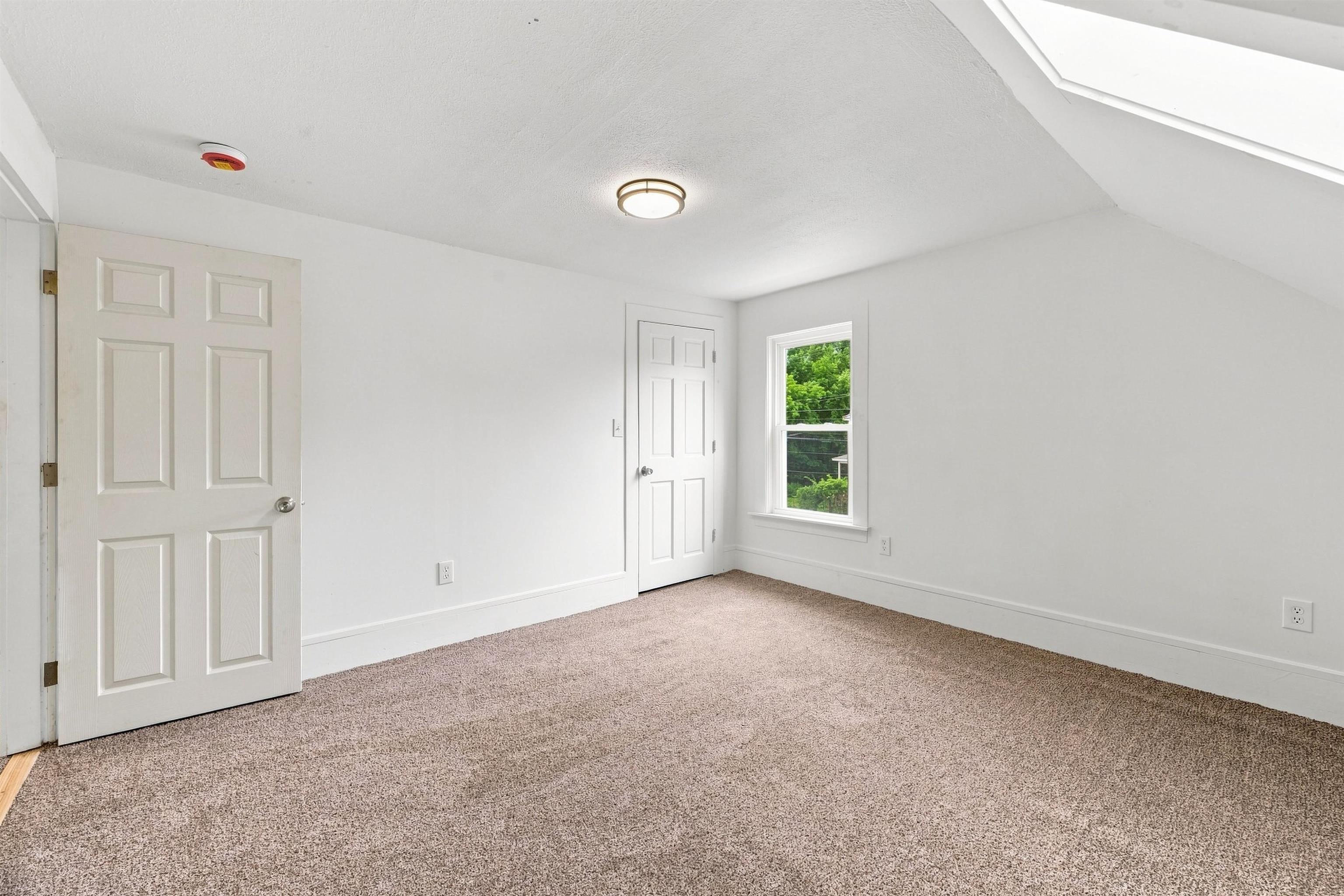 128 Marlboro Street Property Photo 32