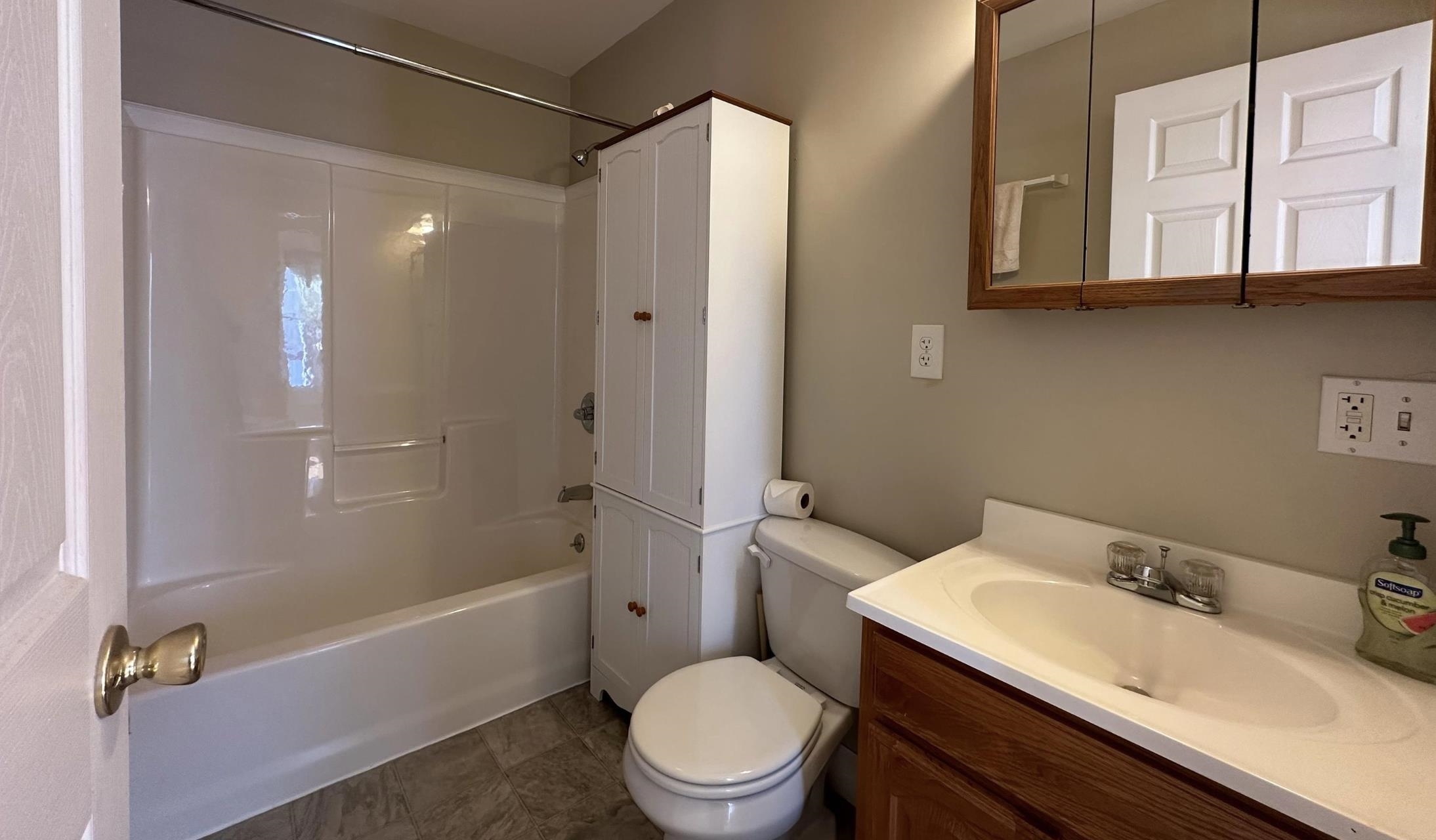313 Bridge Street Property Photo 8