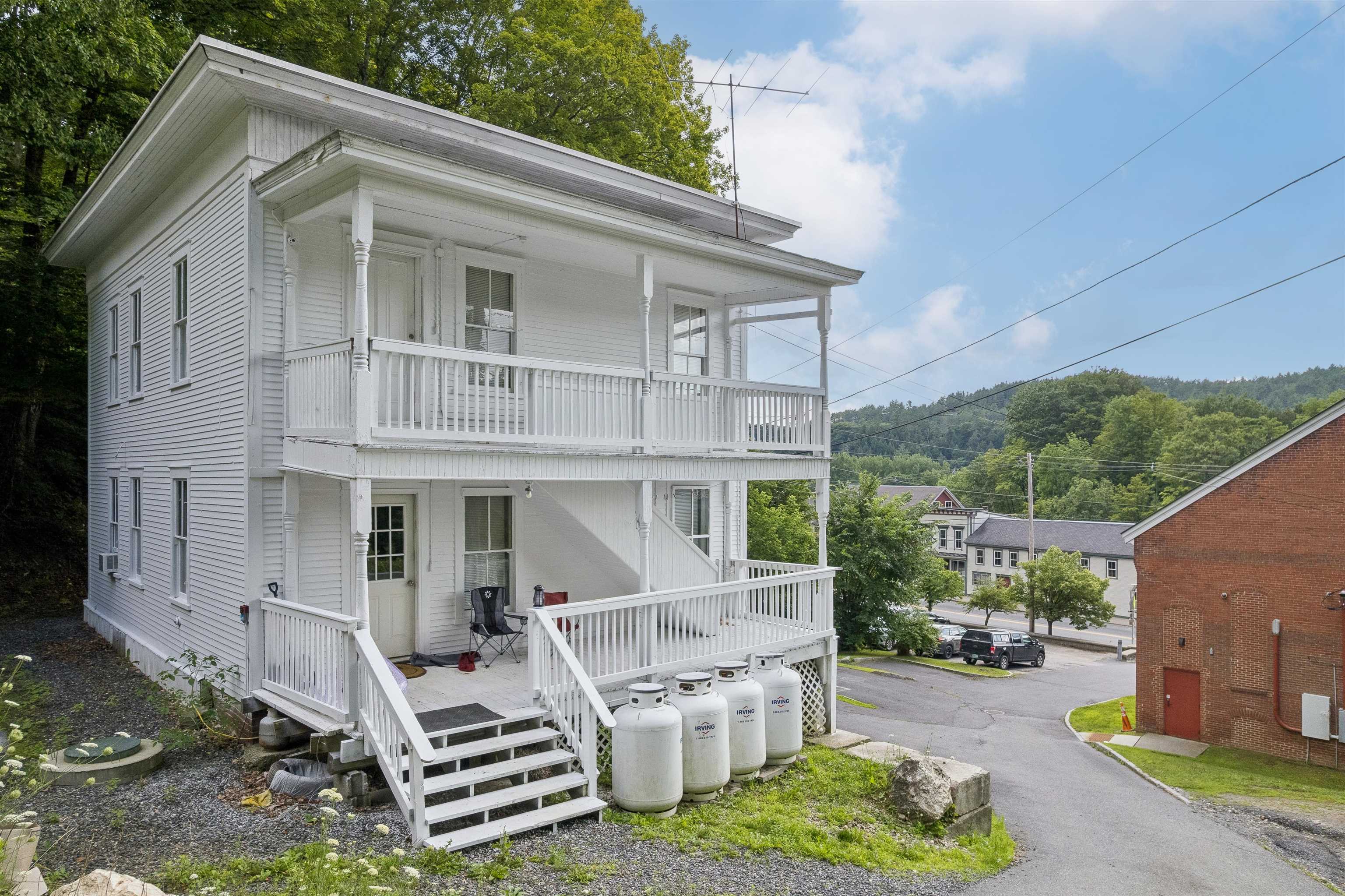 30 Densmore Drive Property Photo 4