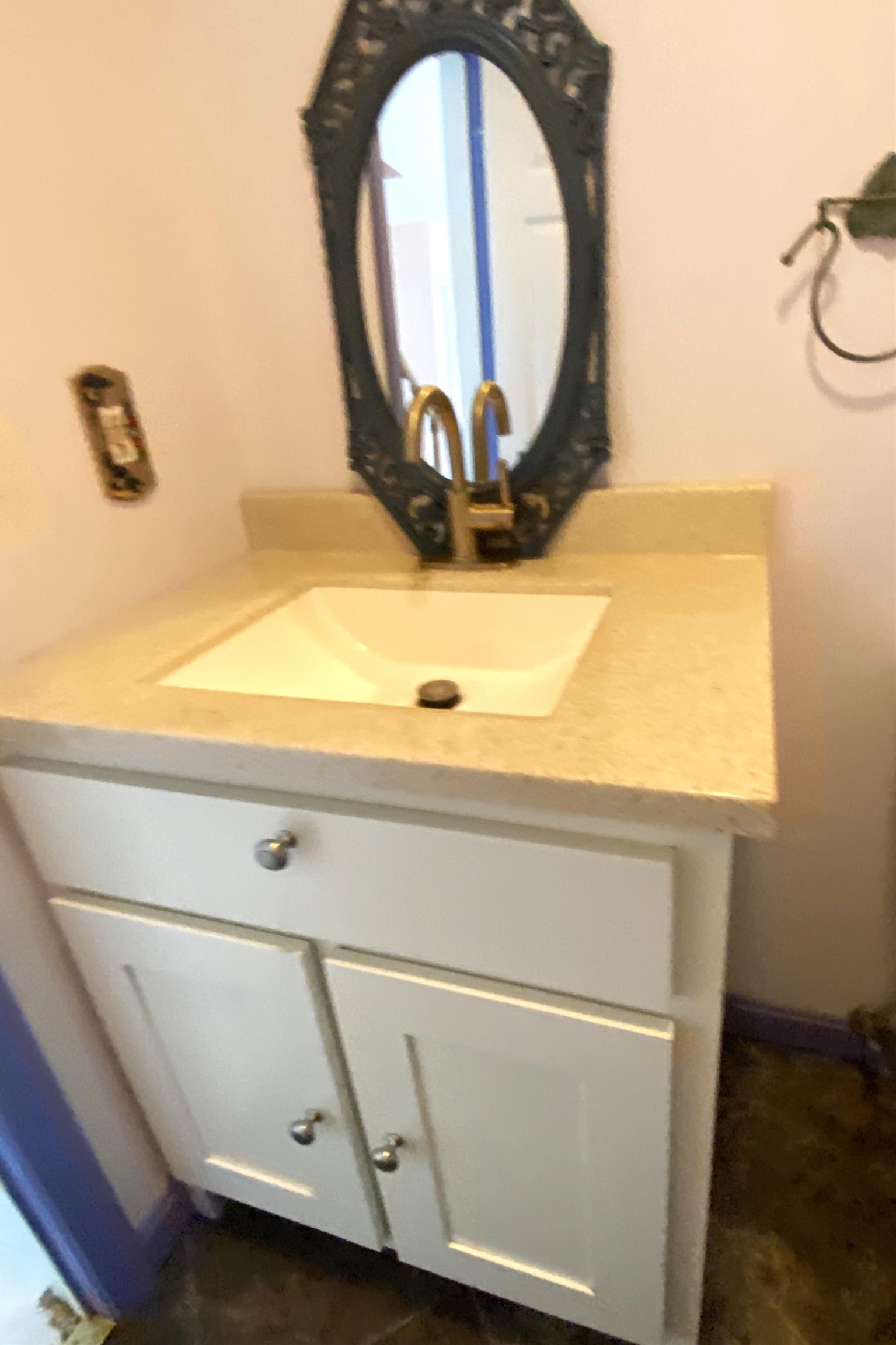 3 Woodbridge Lane Property Photo 11