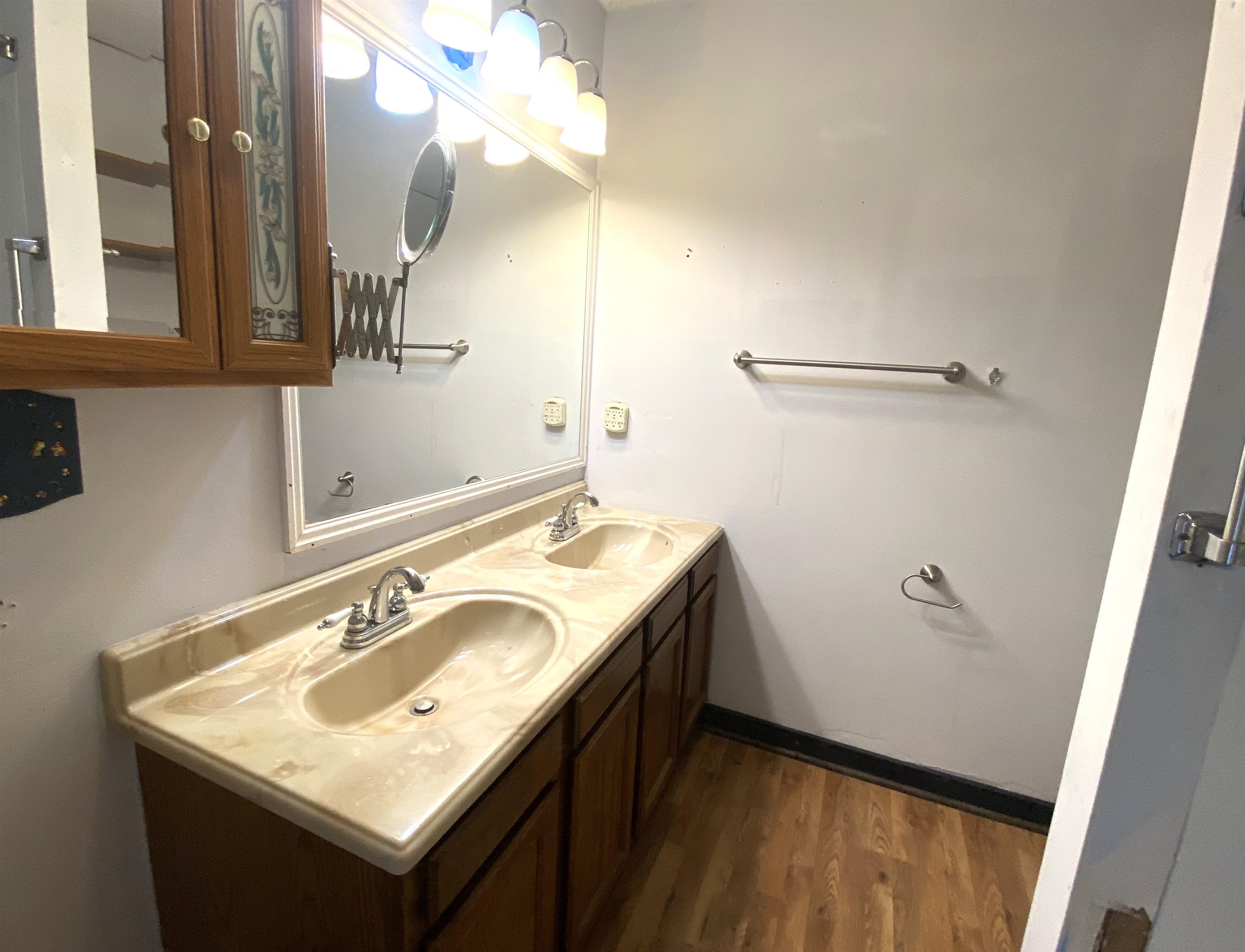 3 Woodbridge Lane Property Photo 15
