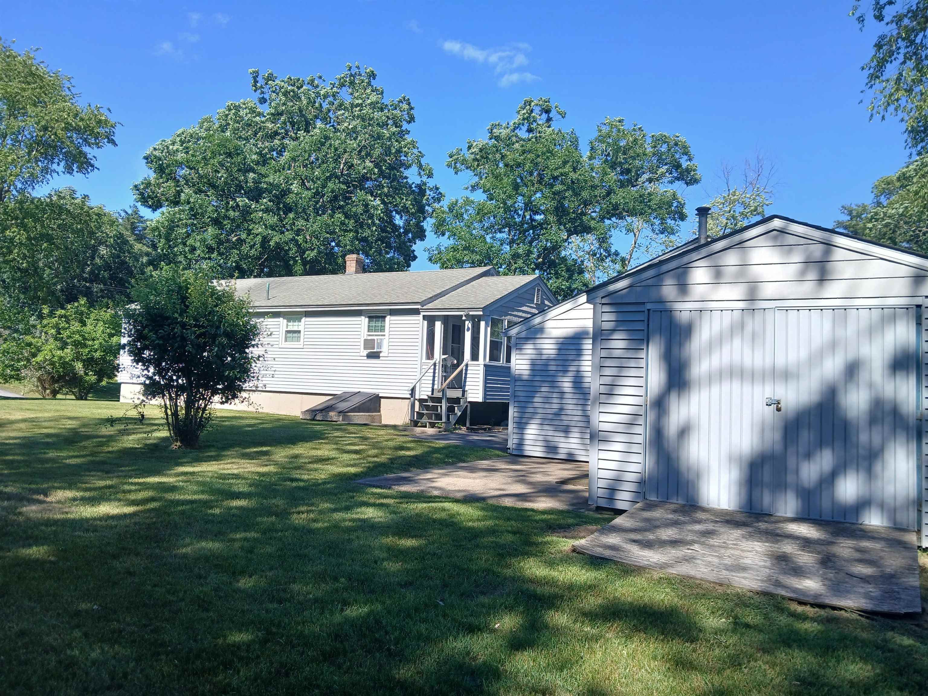 33 General Pulaski Drive Property Photo 5
