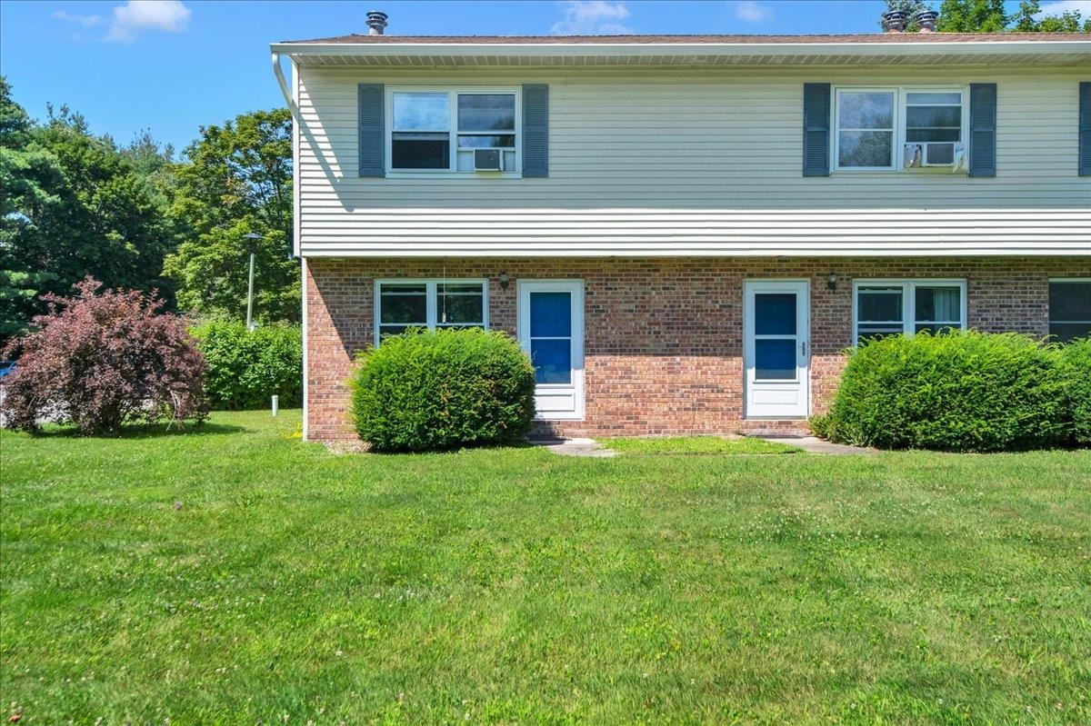 76 Shirley Circle Property Photo 7