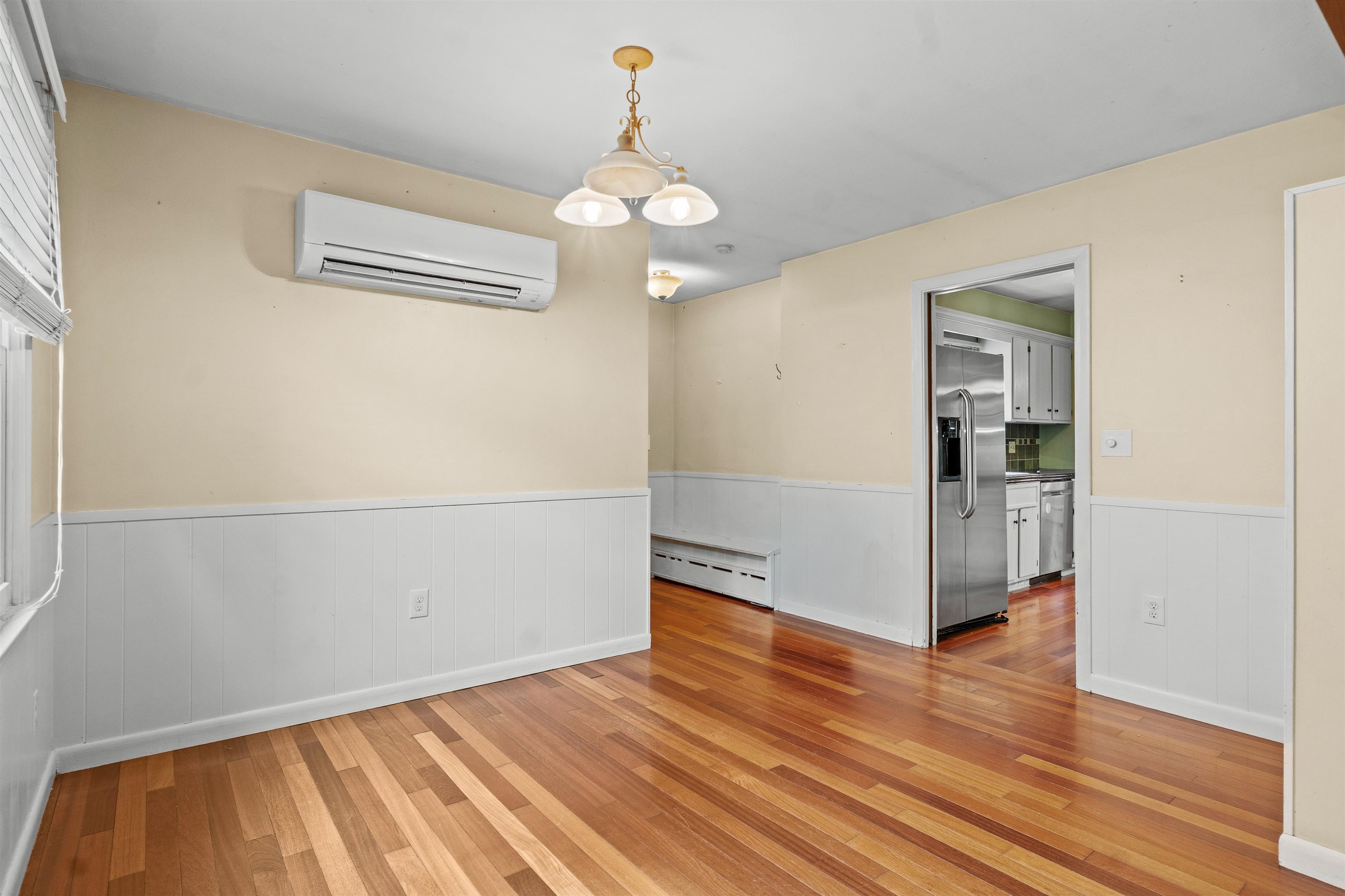 26 Lois Street Property Photo 10