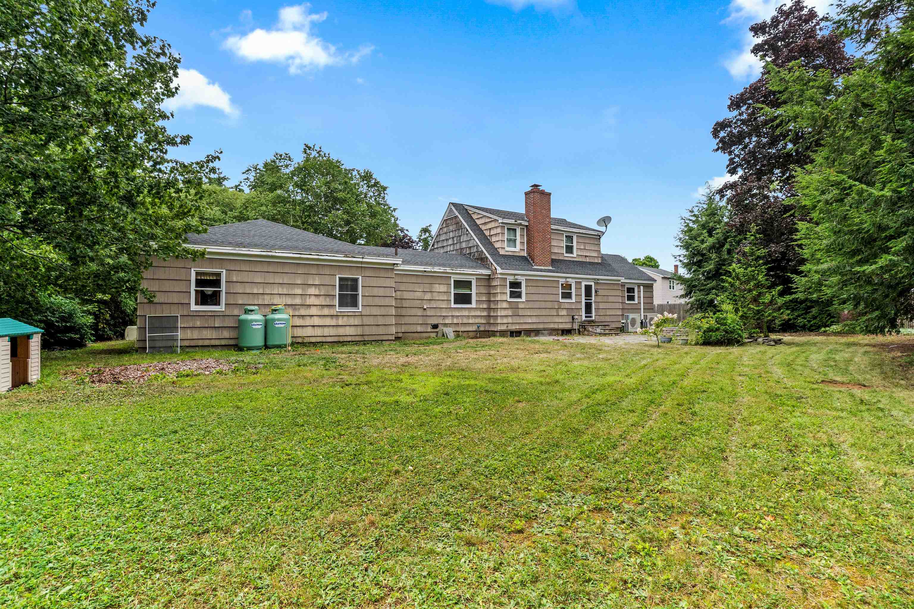 26 Lois Street Property Photo 23