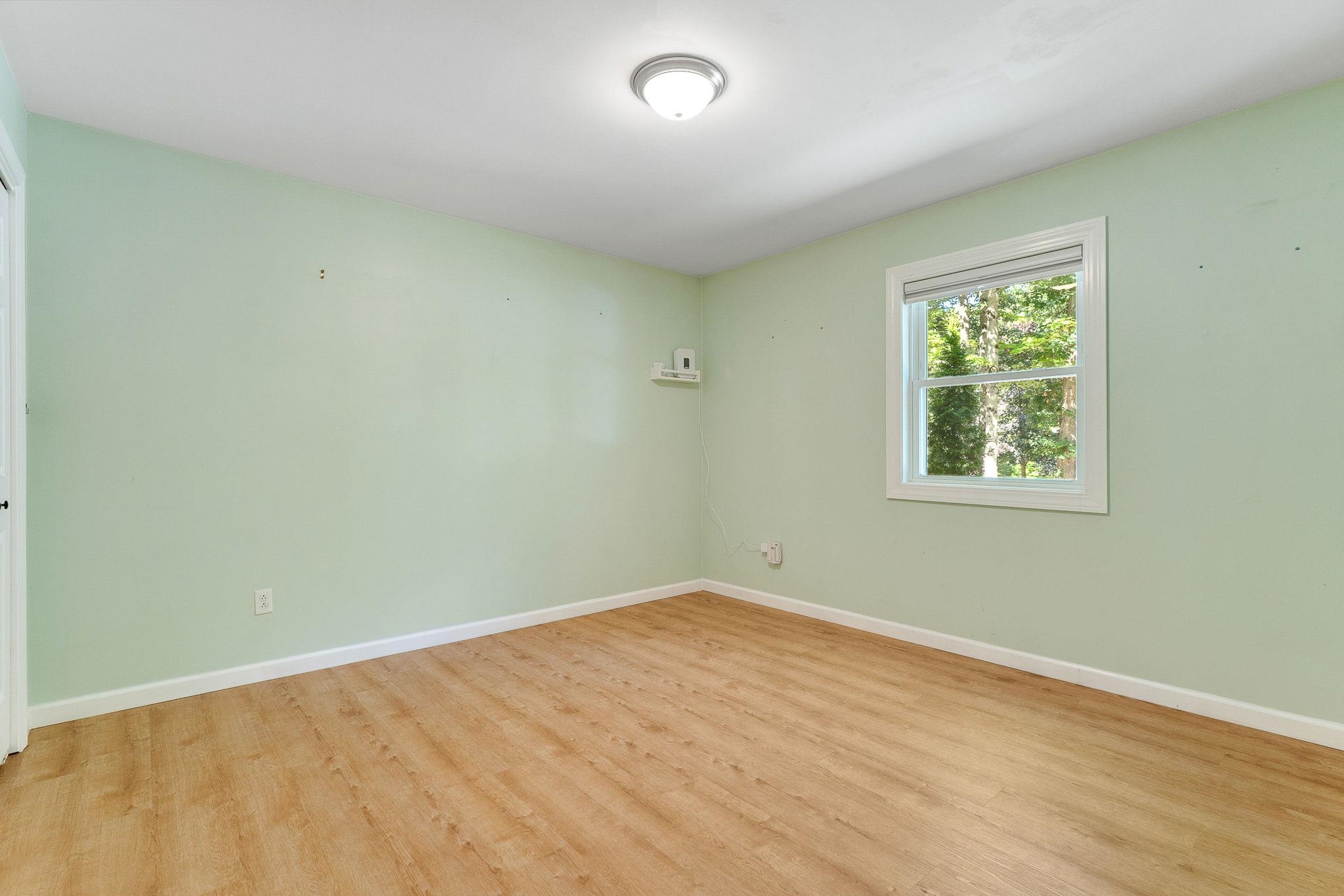 142 Oak Circle Property Photo 30
