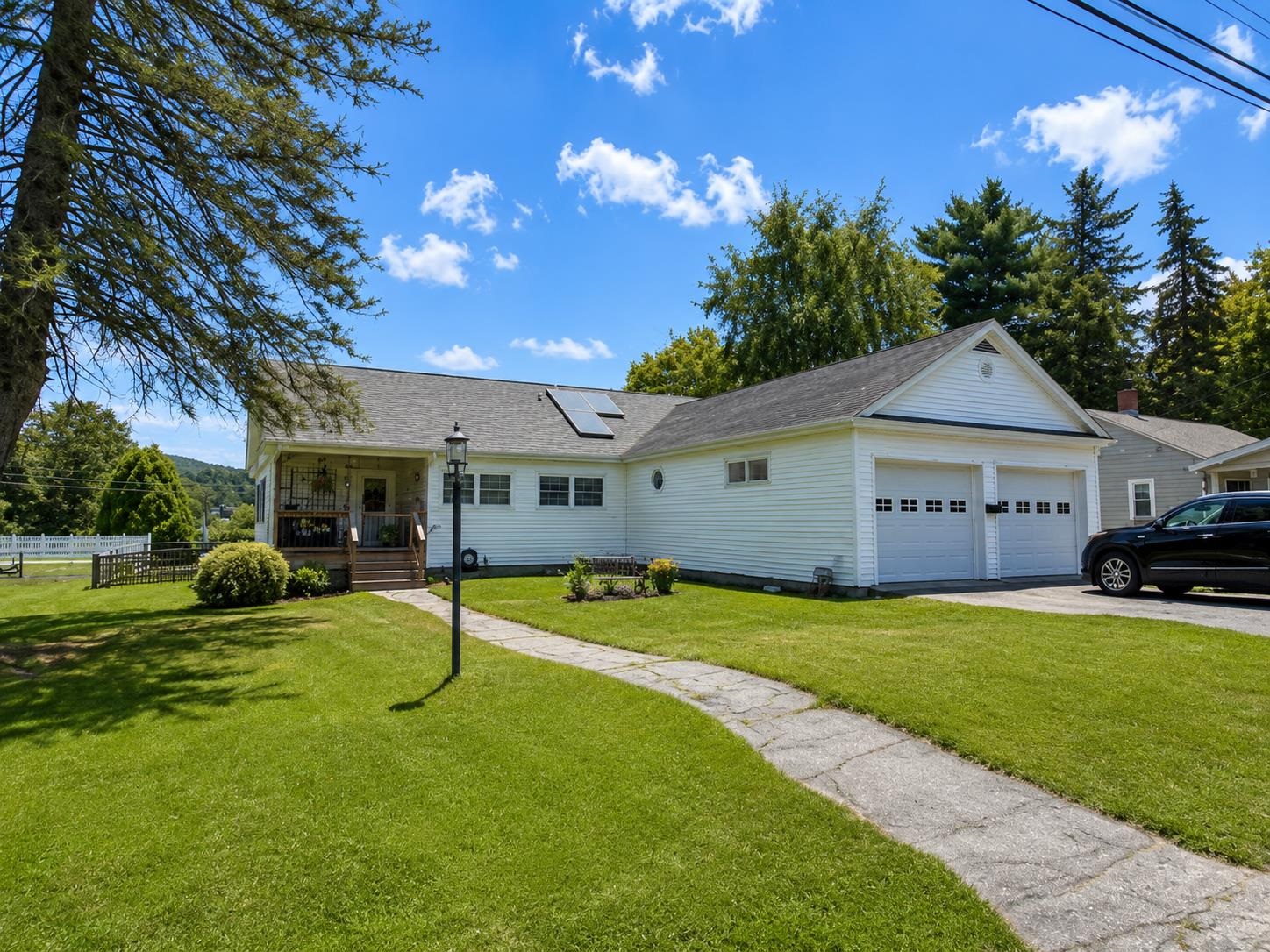 466 Norway Street Property Photo 1