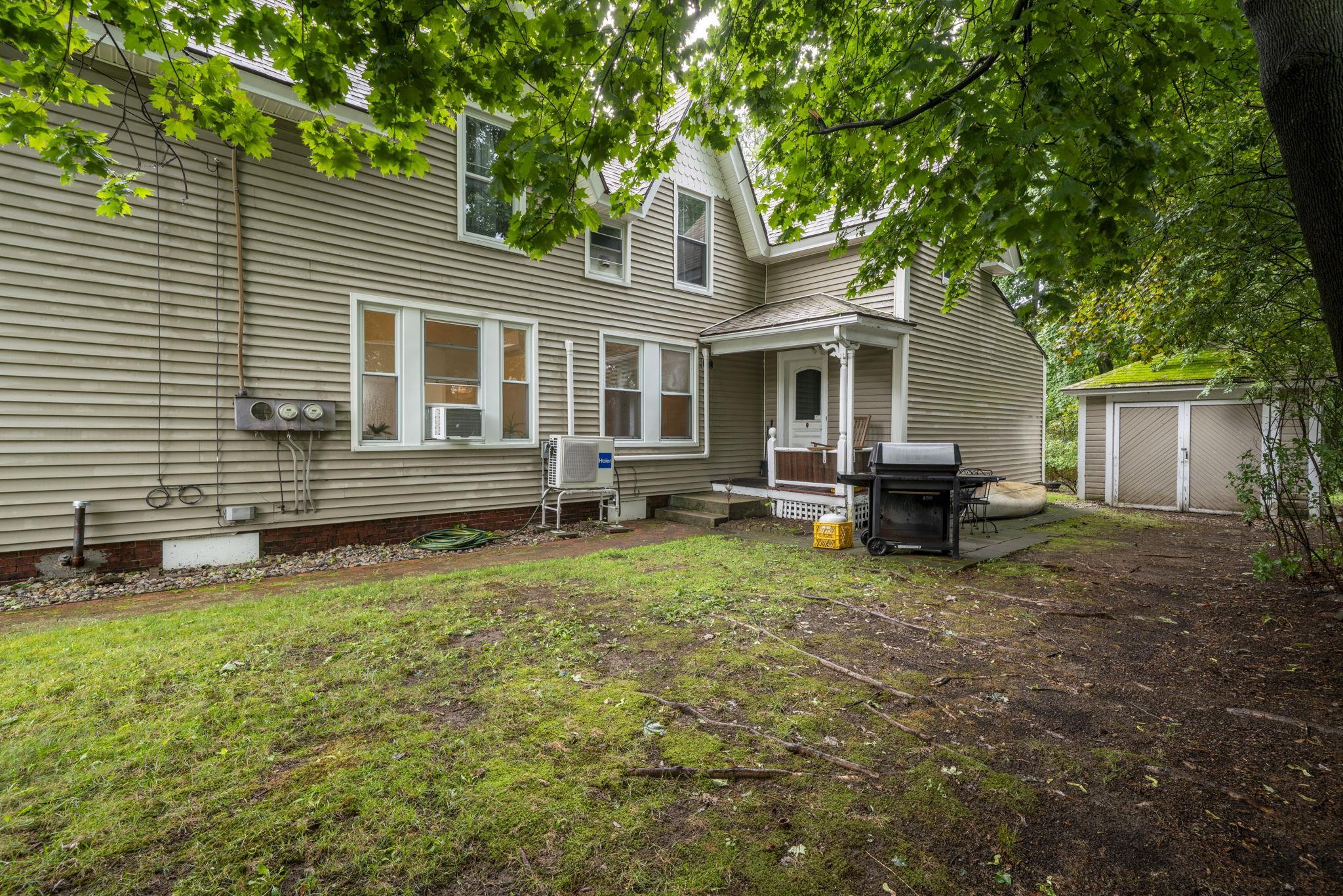 106 West Broadway Property Photo 5