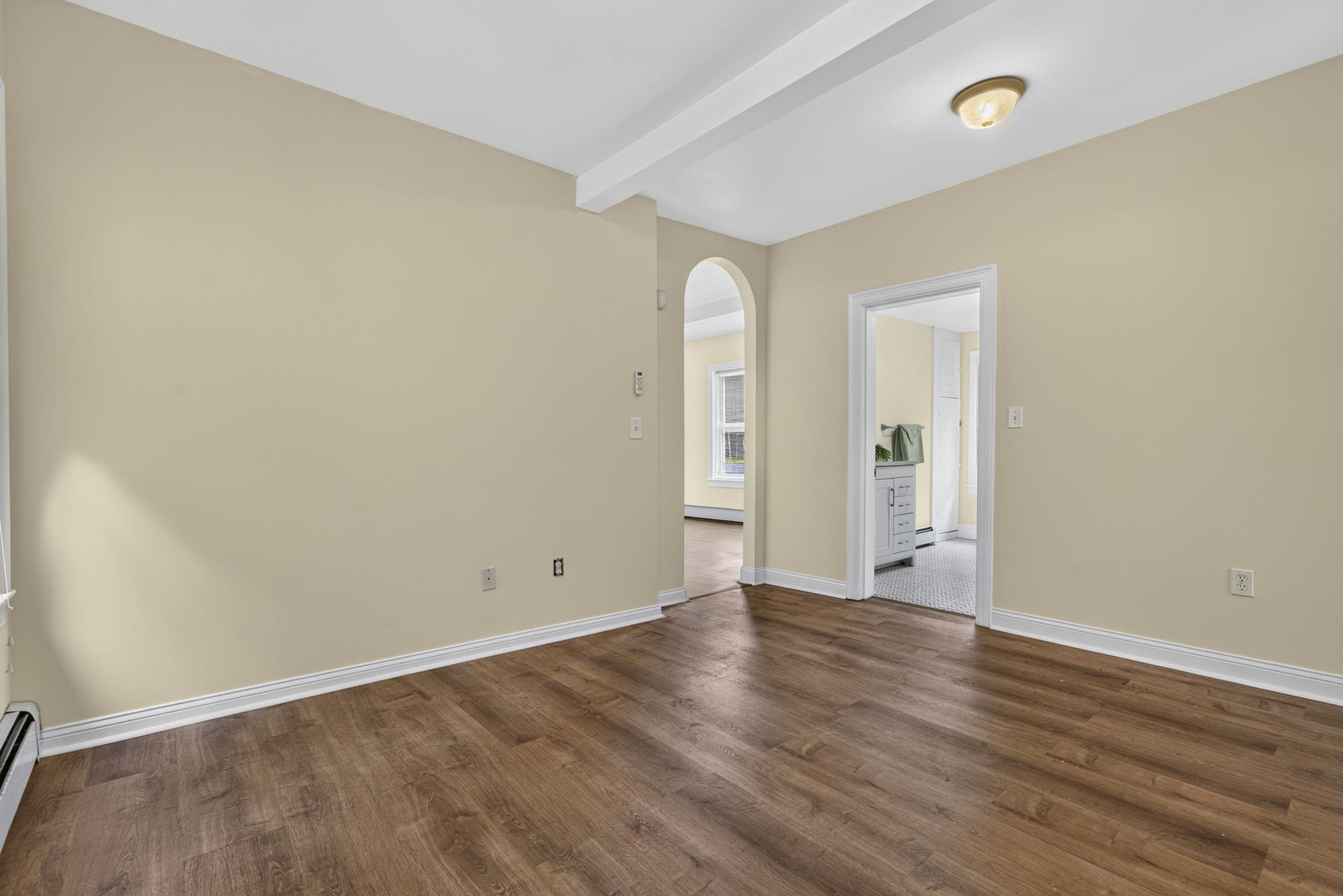 106 West Broadway Property Photo 11