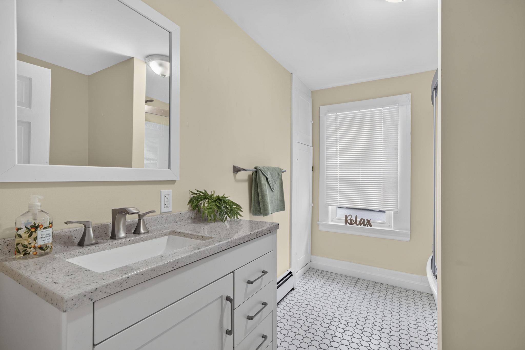 106 West Broadway Property Photo 13