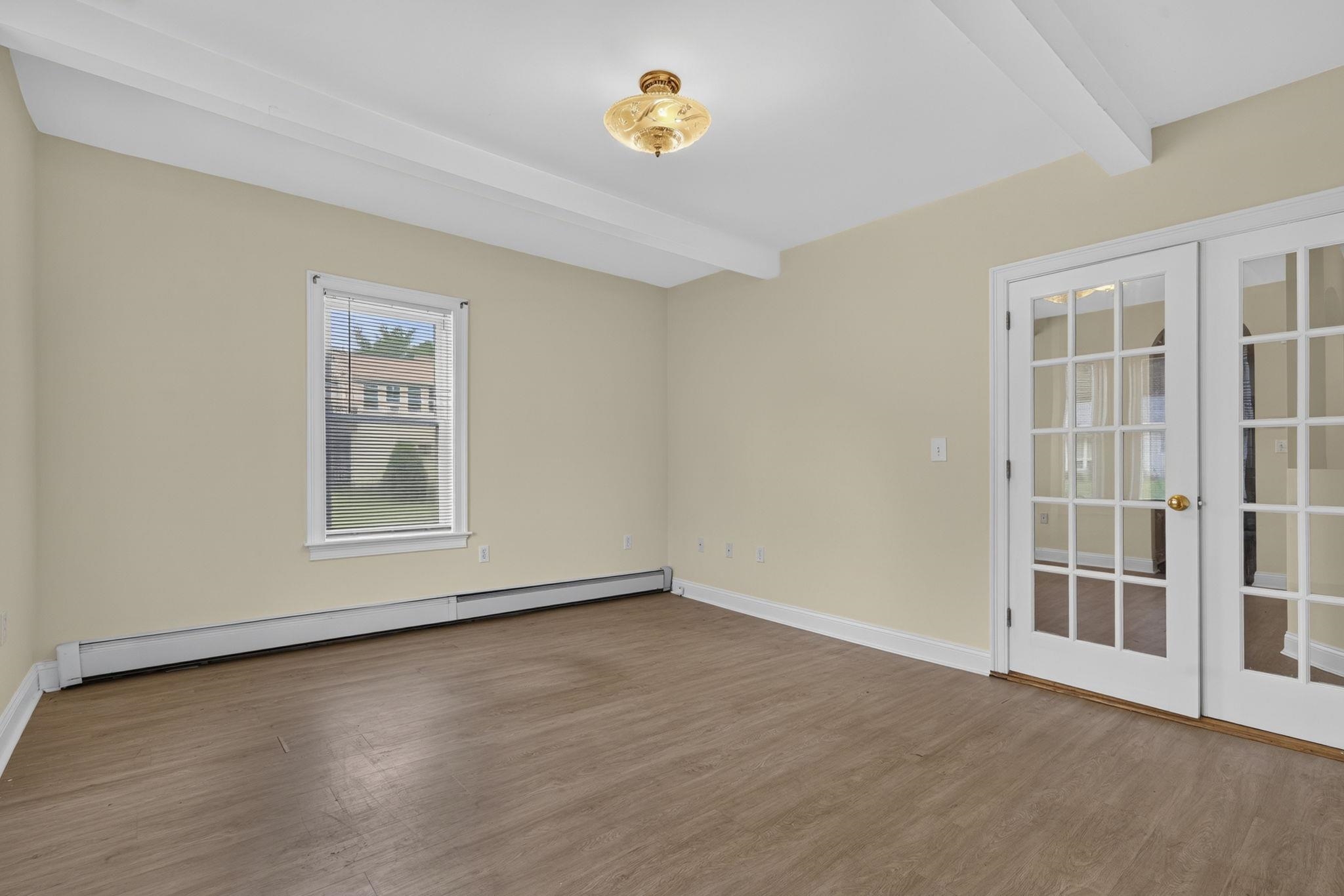 106 West Broadway Property Photo 19