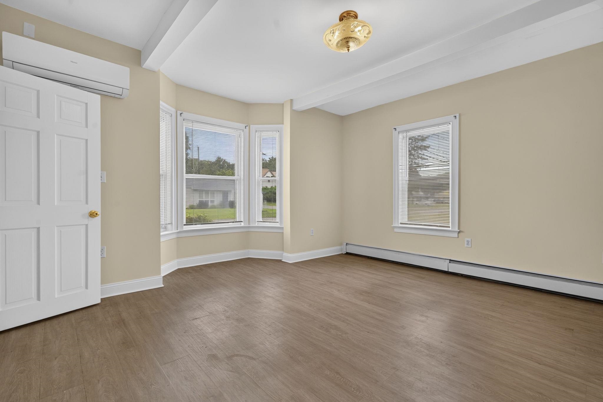 106 West Broadway Property Photo 20