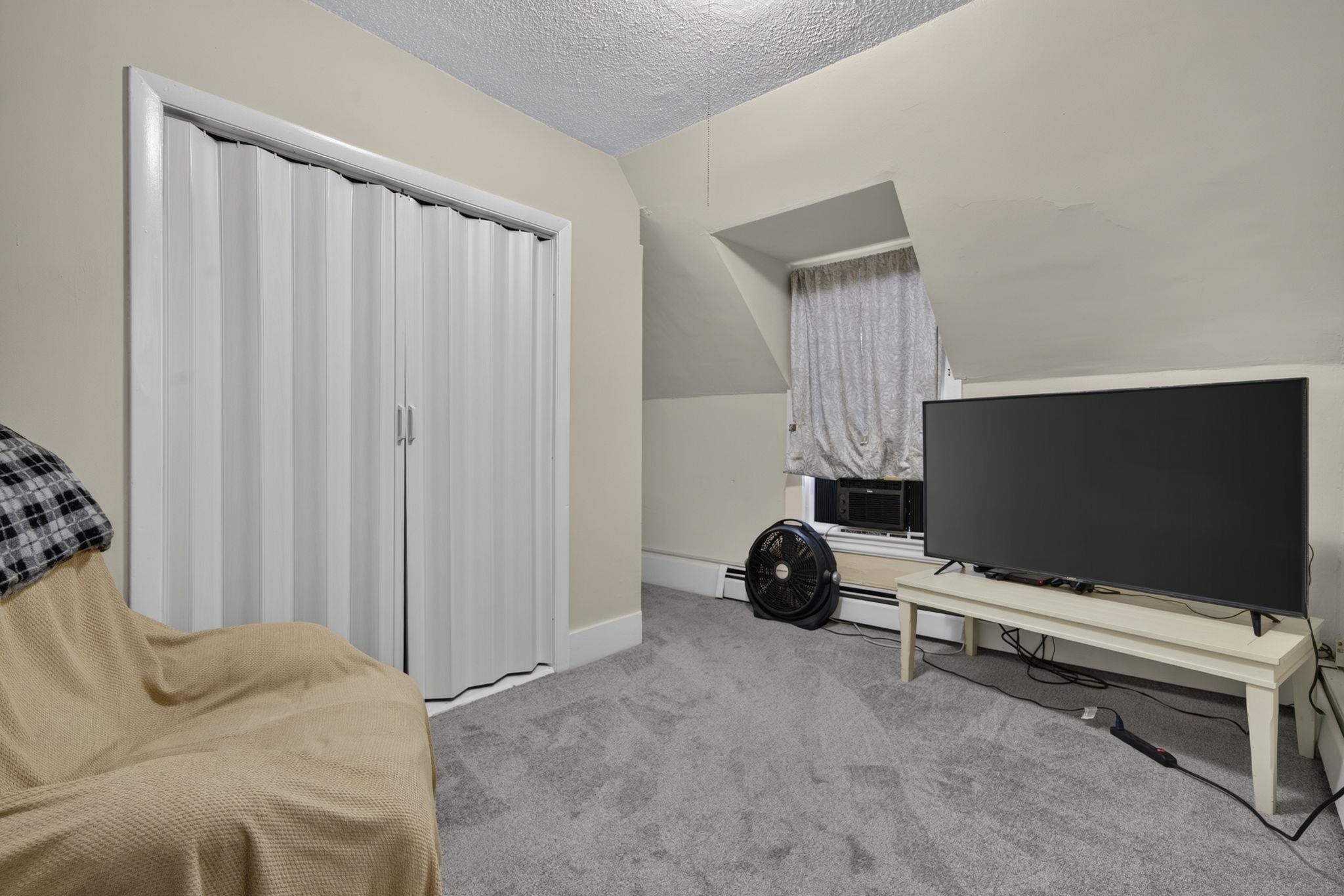 106 West Broadway Property Photo 32