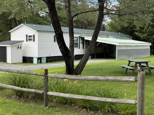 18 Tuckerville Parkway Property Photo 4