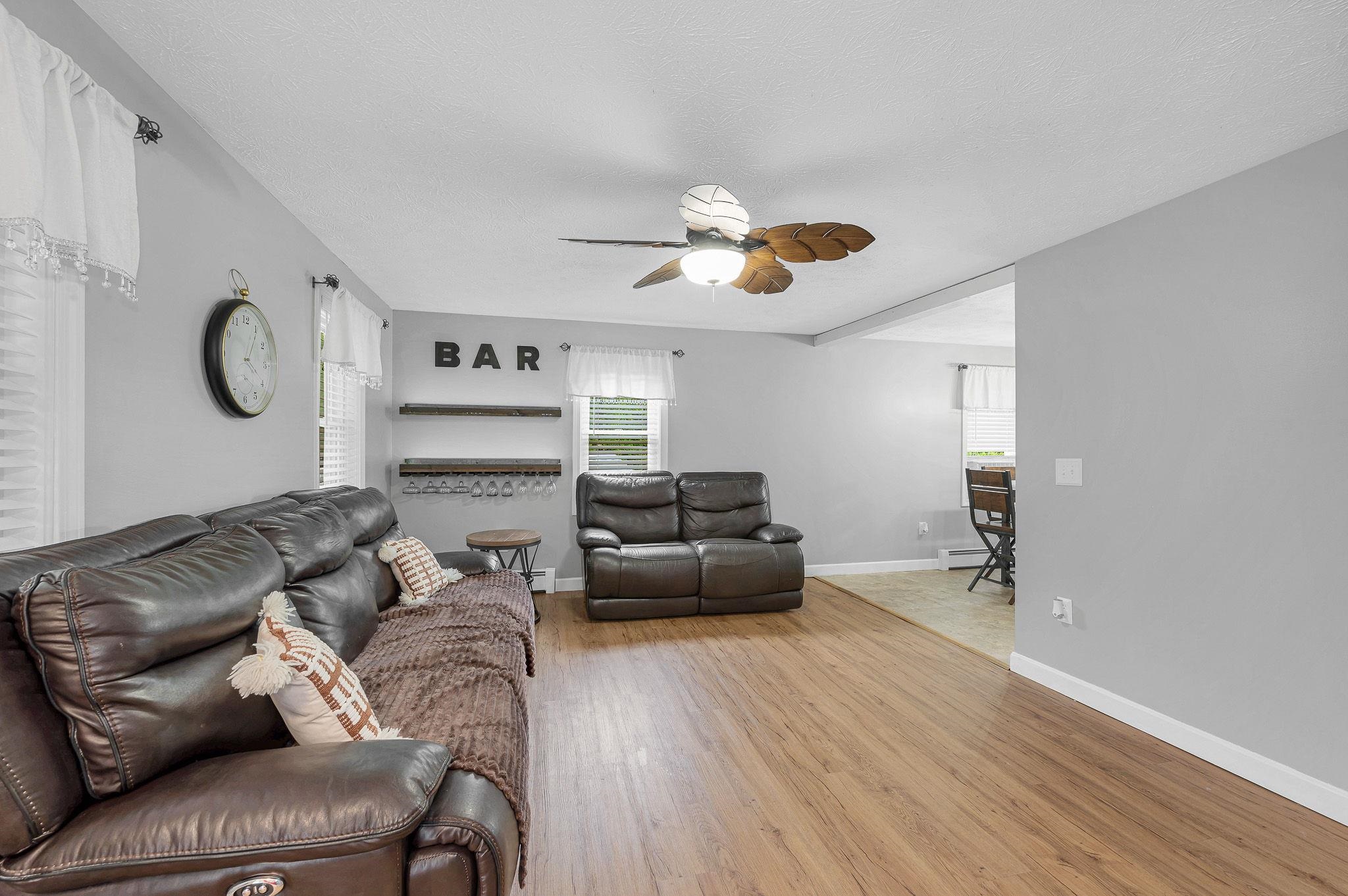 22 River Road Property Photo 5