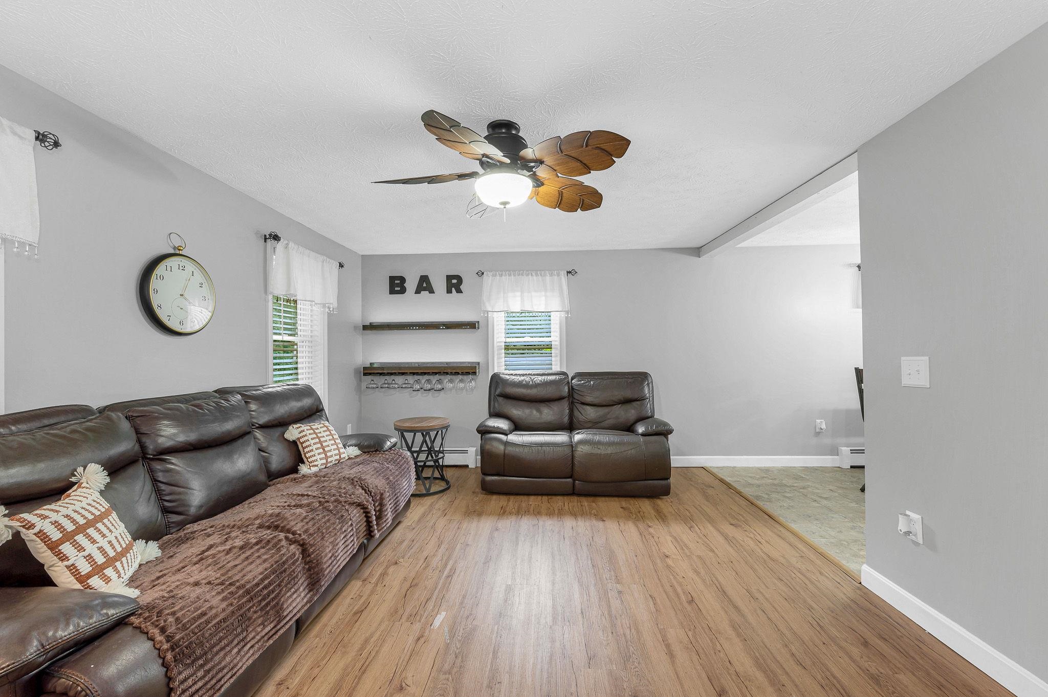 22 River Road Property Photo 6