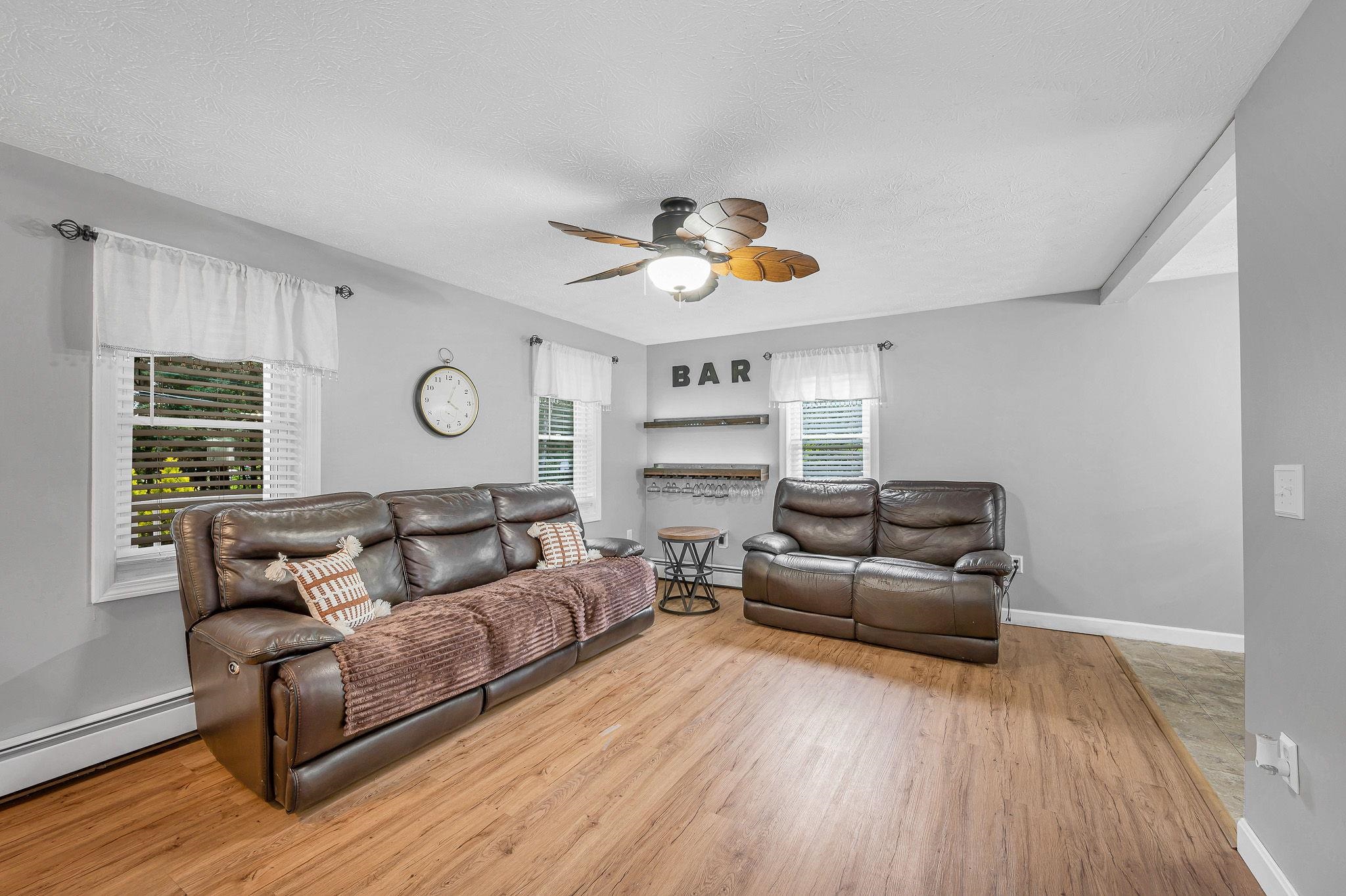 22 River Road Property Photo 7