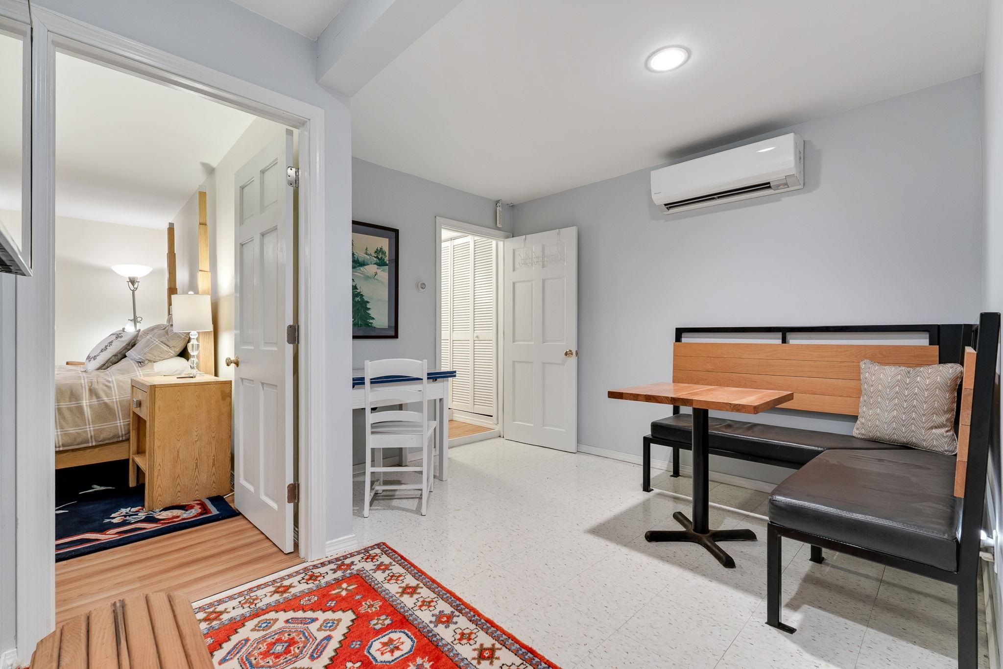 2082 Pucker Street Property Photo 9