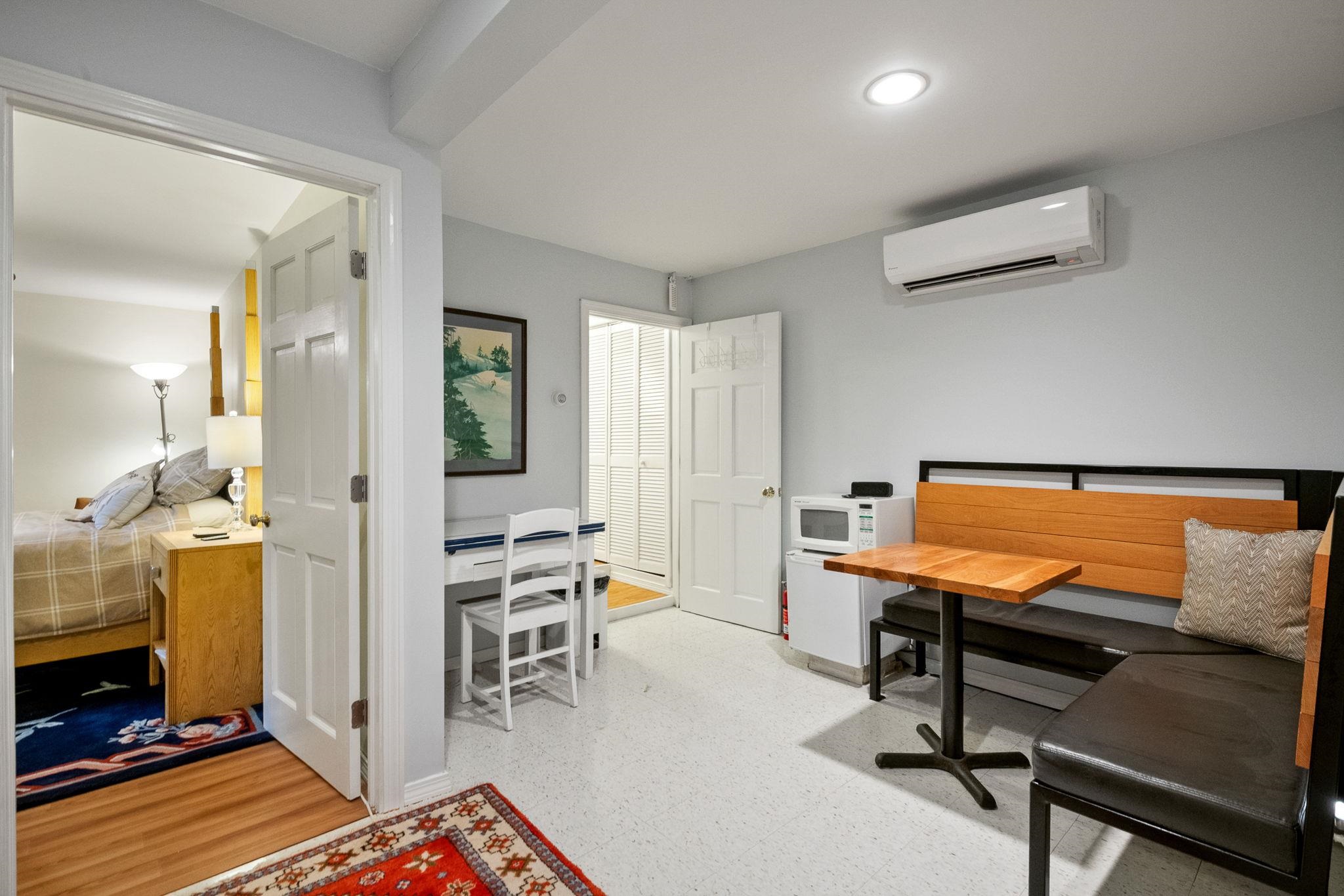 2082 Pucker Street Property Photo 12