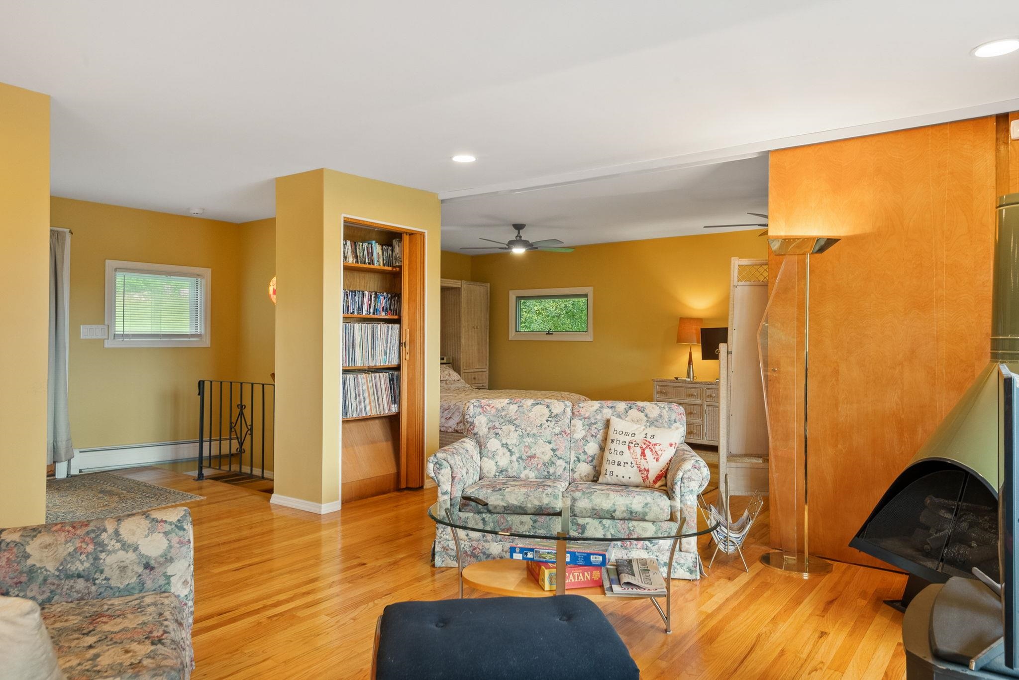 2082 Pucker Street Property Photo 18