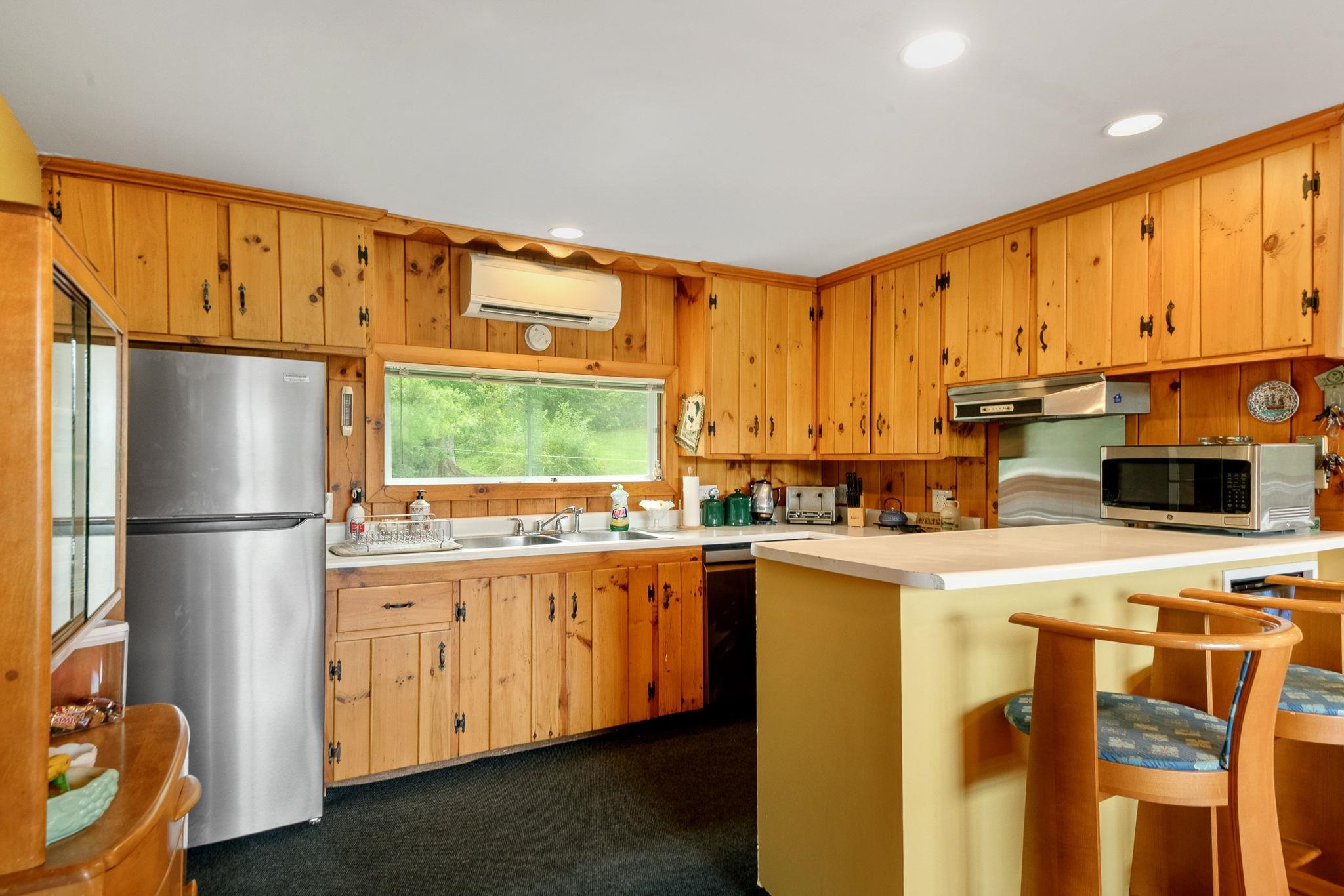 2082 Pucker Street Property Photo 22
