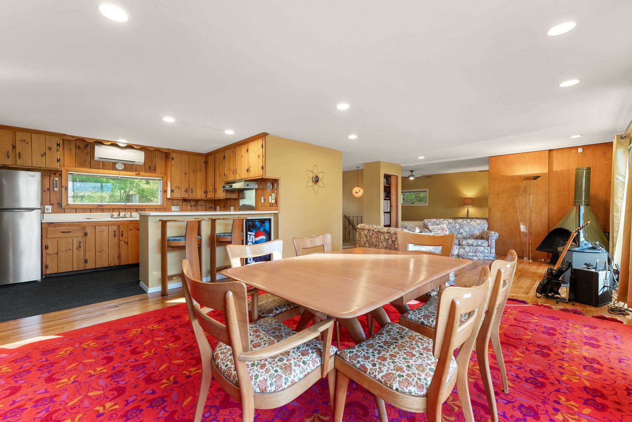 2082 Pucker Street Property Photo 36