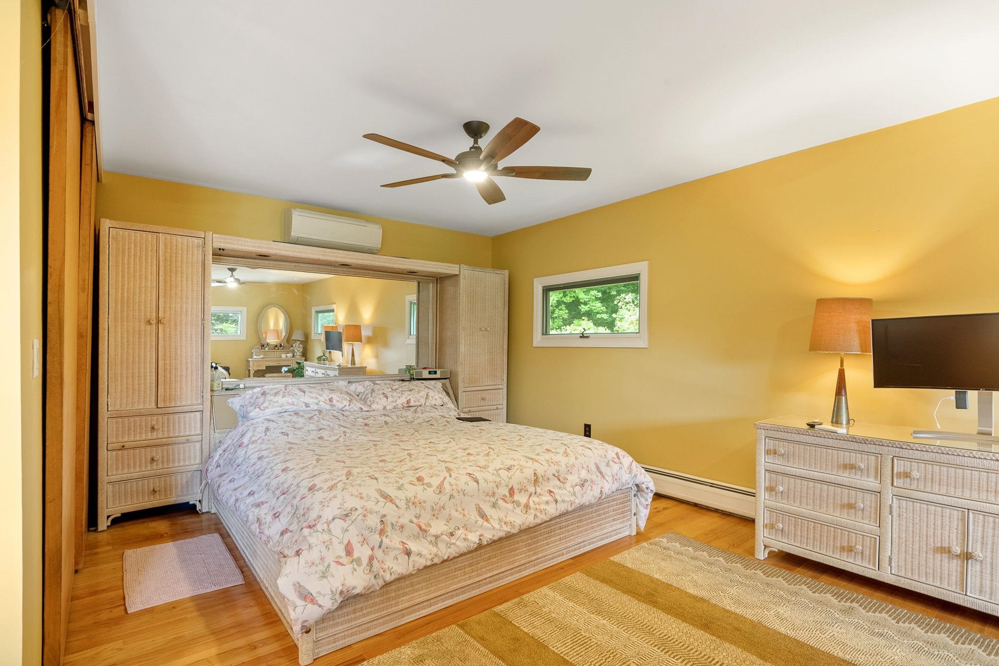 2082 Pucker Street Property Photo 37