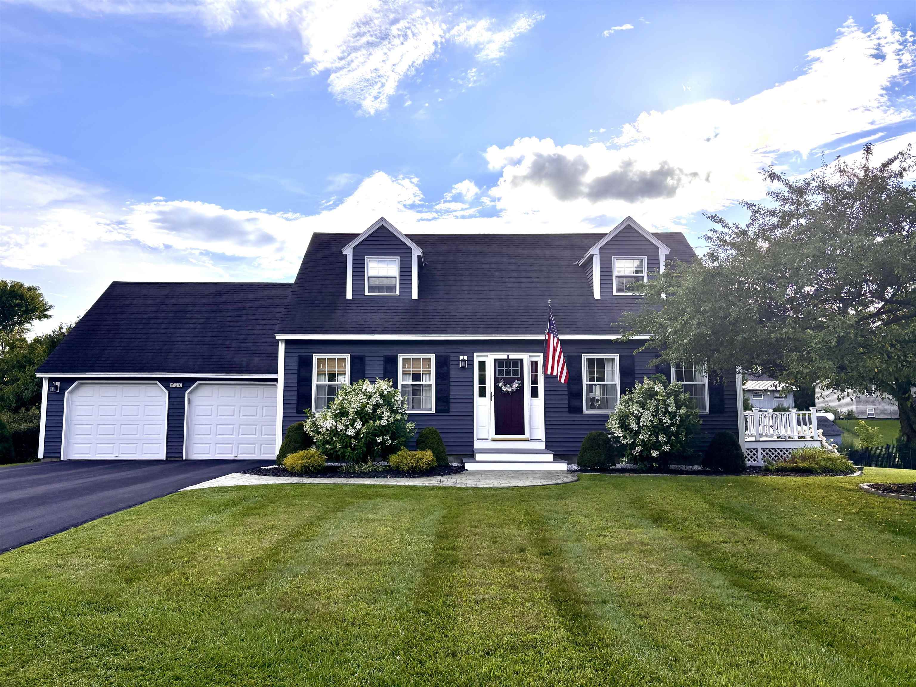 20 Edgewood Drive Property Photo 1