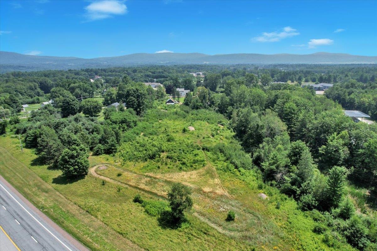 24 Bartlett Road Property Photo 6