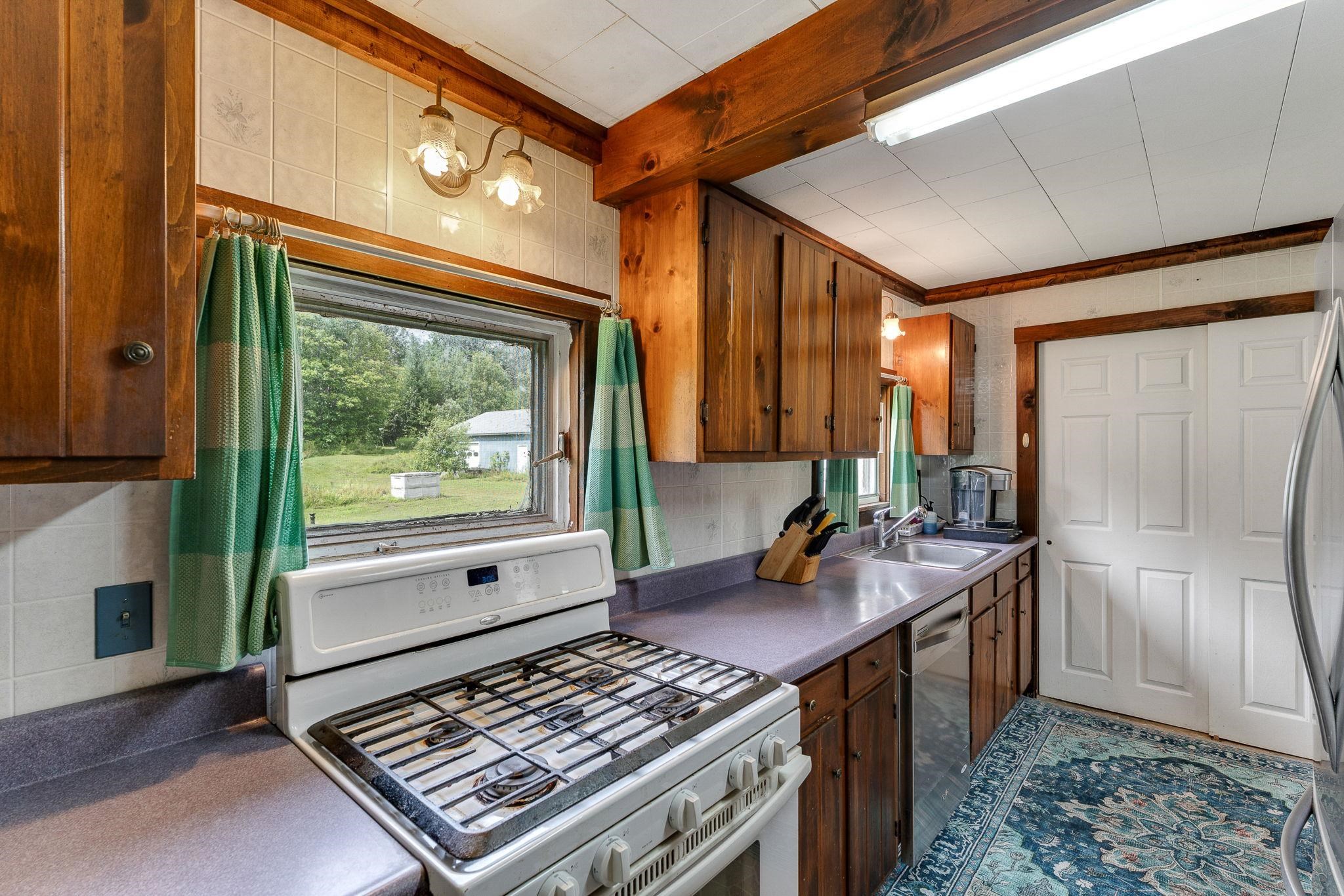 476 Us Route 2 Property Photo 16