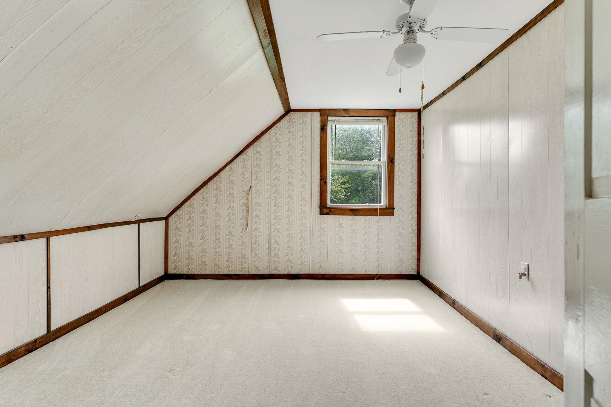 476 Us Route 2 Property Photo 32