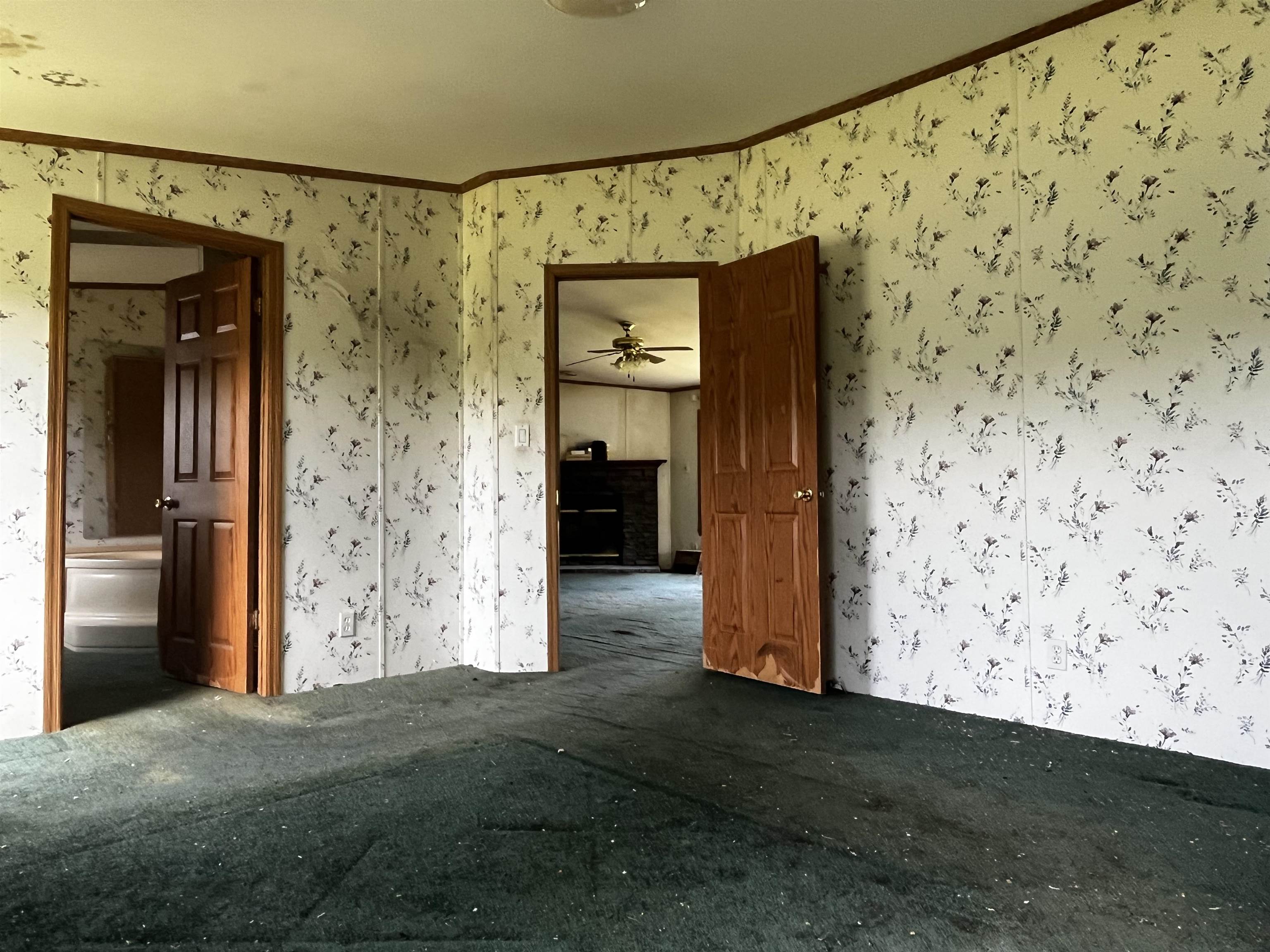 135 West Main Street Property Photo 27