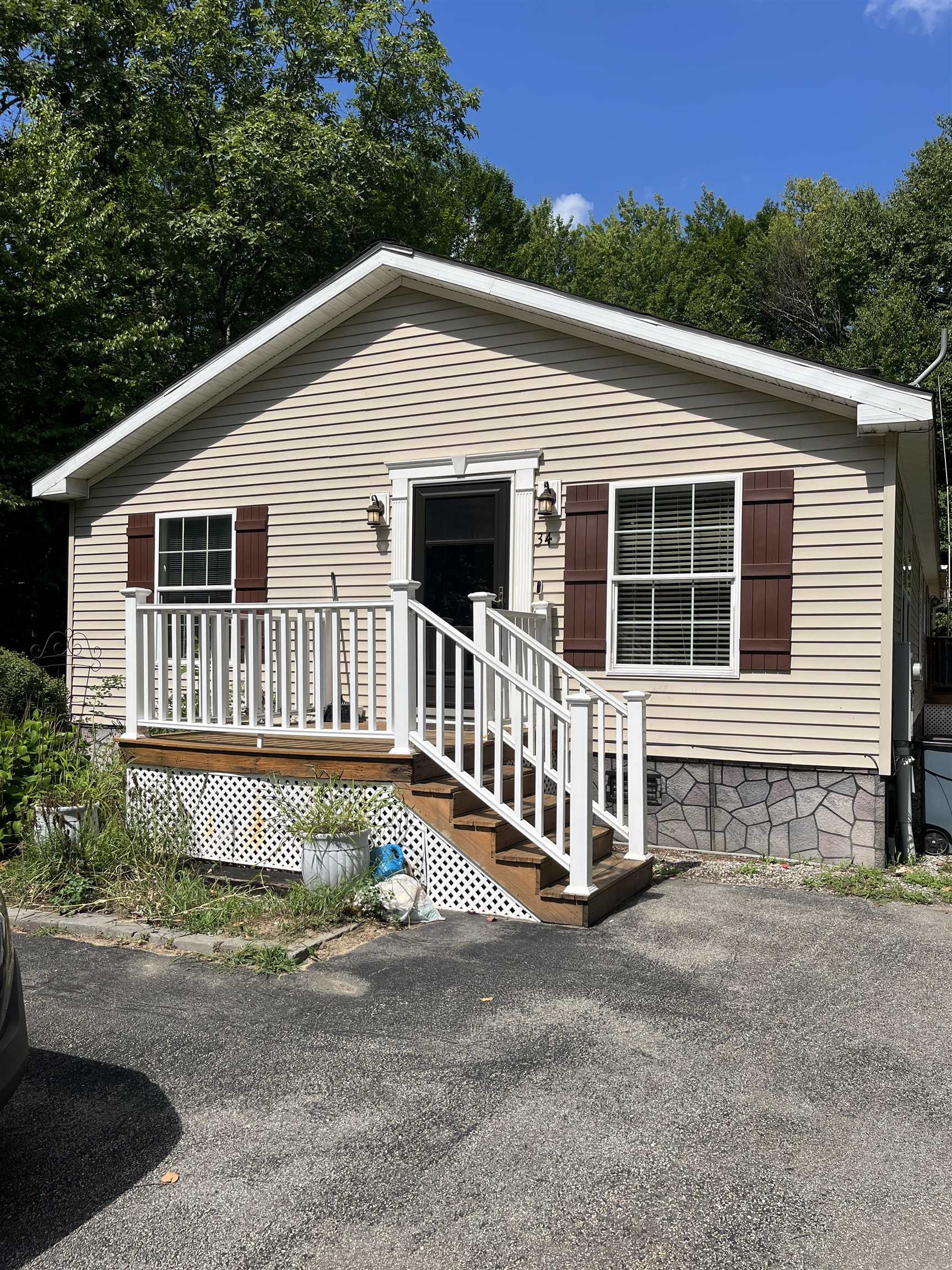 34 Ivy Lane Property Photo 2