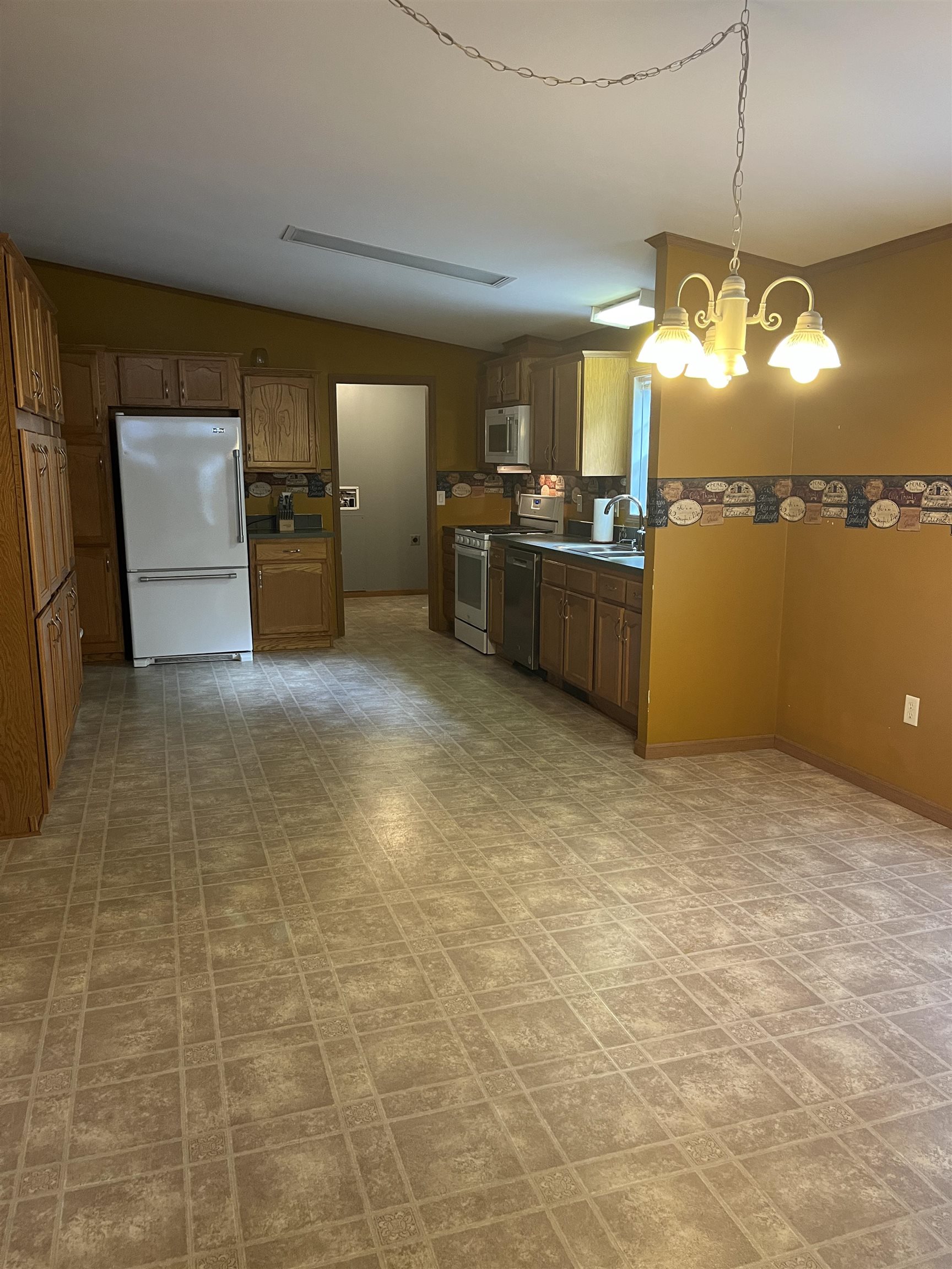 34 Ivy Lane Property Photo 9
