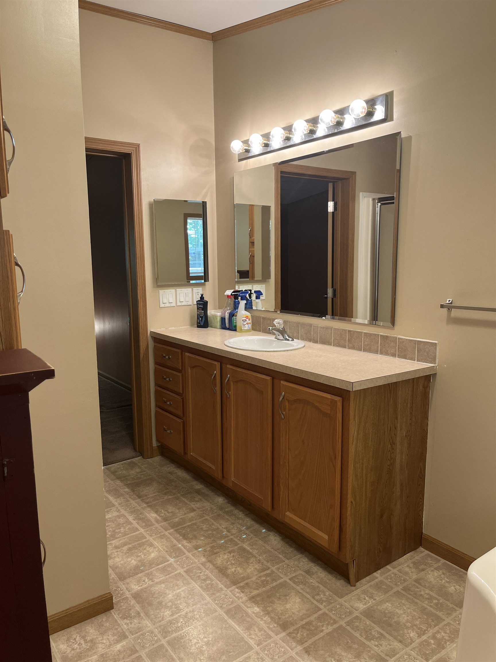 34 Ivy Lane Property Photo 24