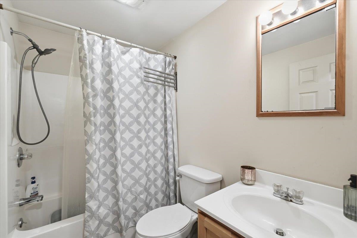 236 Baker Street Property Photo 13