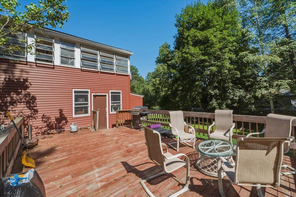 166 Fairview Street Property Photo 5