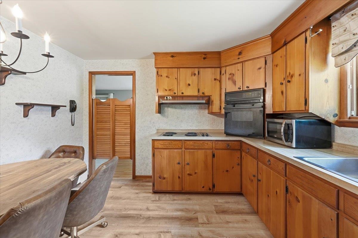 7-9 Oak Street Property Photo 6