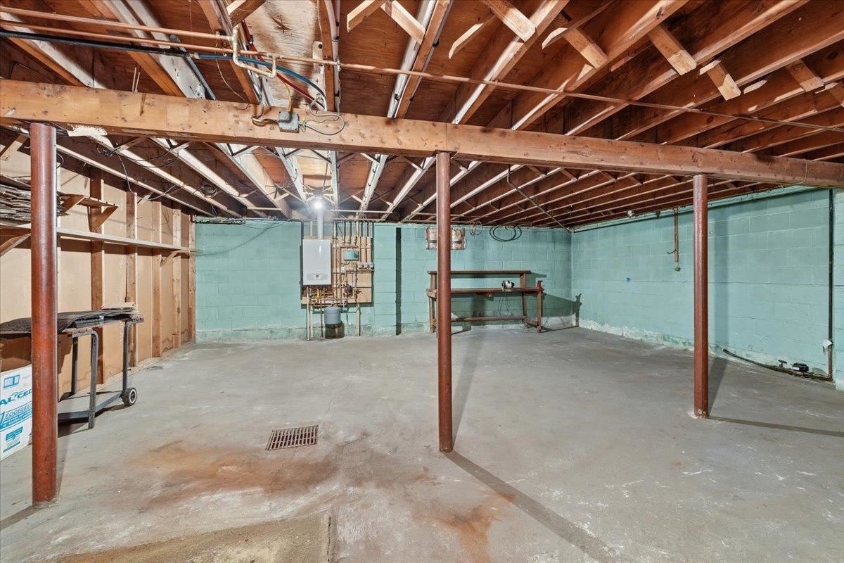 7-9 Oak Street Property Photo 45